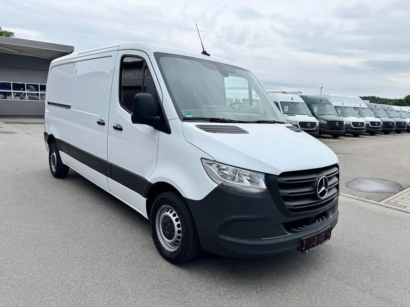Mercedes-Benz Sprinter 215 CDI Flach Lang Klima FWD Weiß - 2