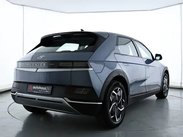 Hyundai Ioniq 5 view 5
