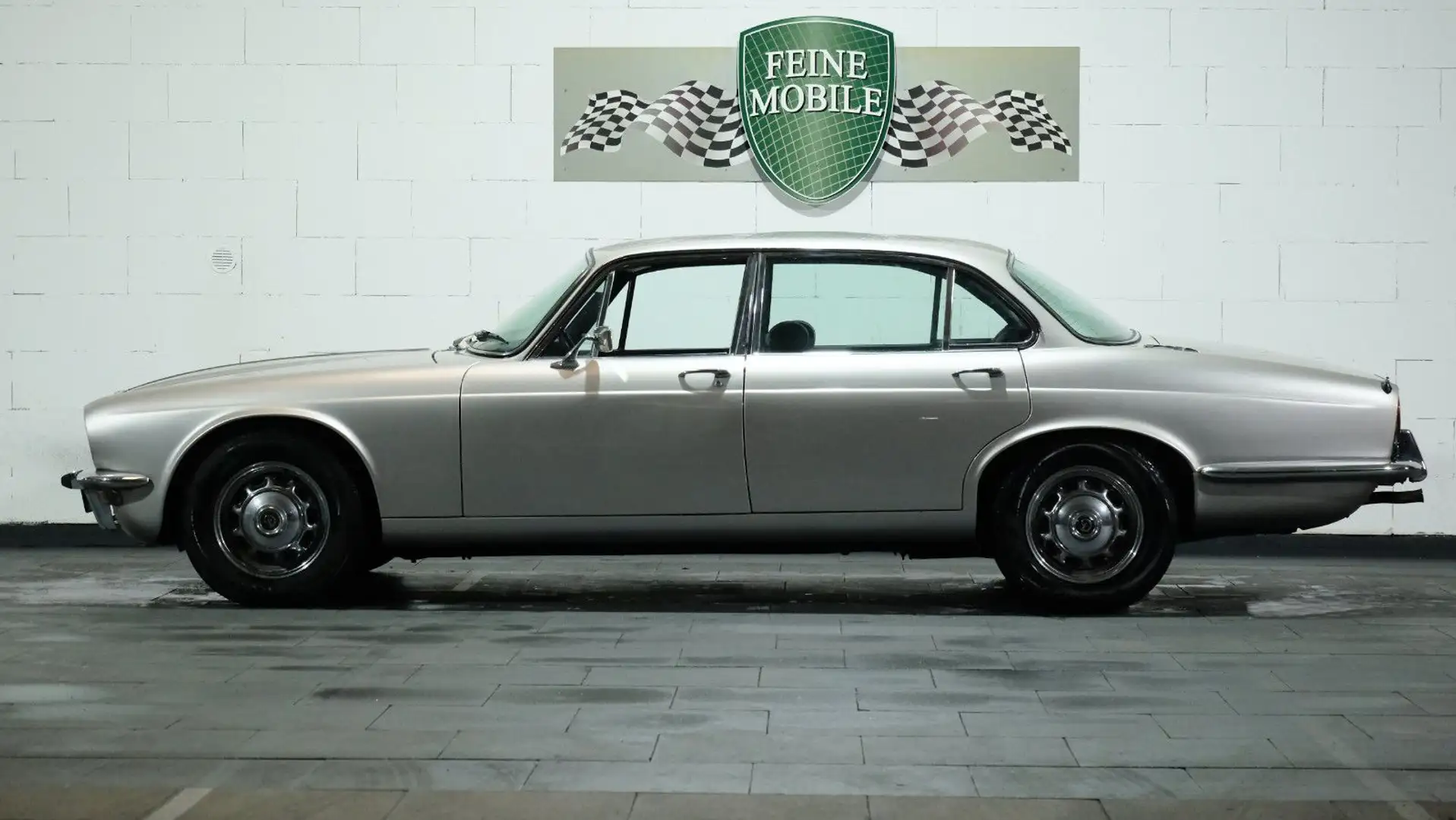 Sonstige Marken Daimler 6 Sovereign 4.2 Silber - 2