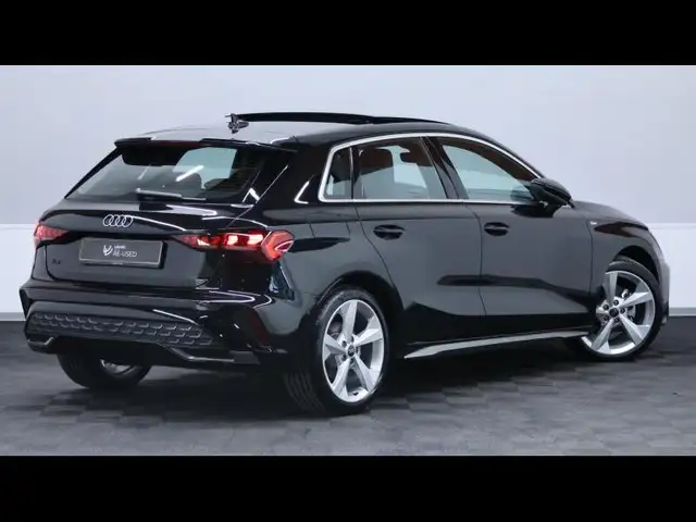Audi A3 view 5