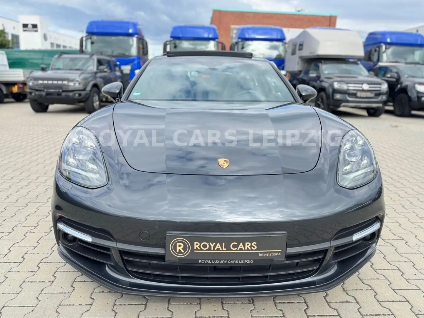 Porsche Panamera 4 E-Hybrid Edition 10 Jahre|Pano|DEU FZ Grau - 2