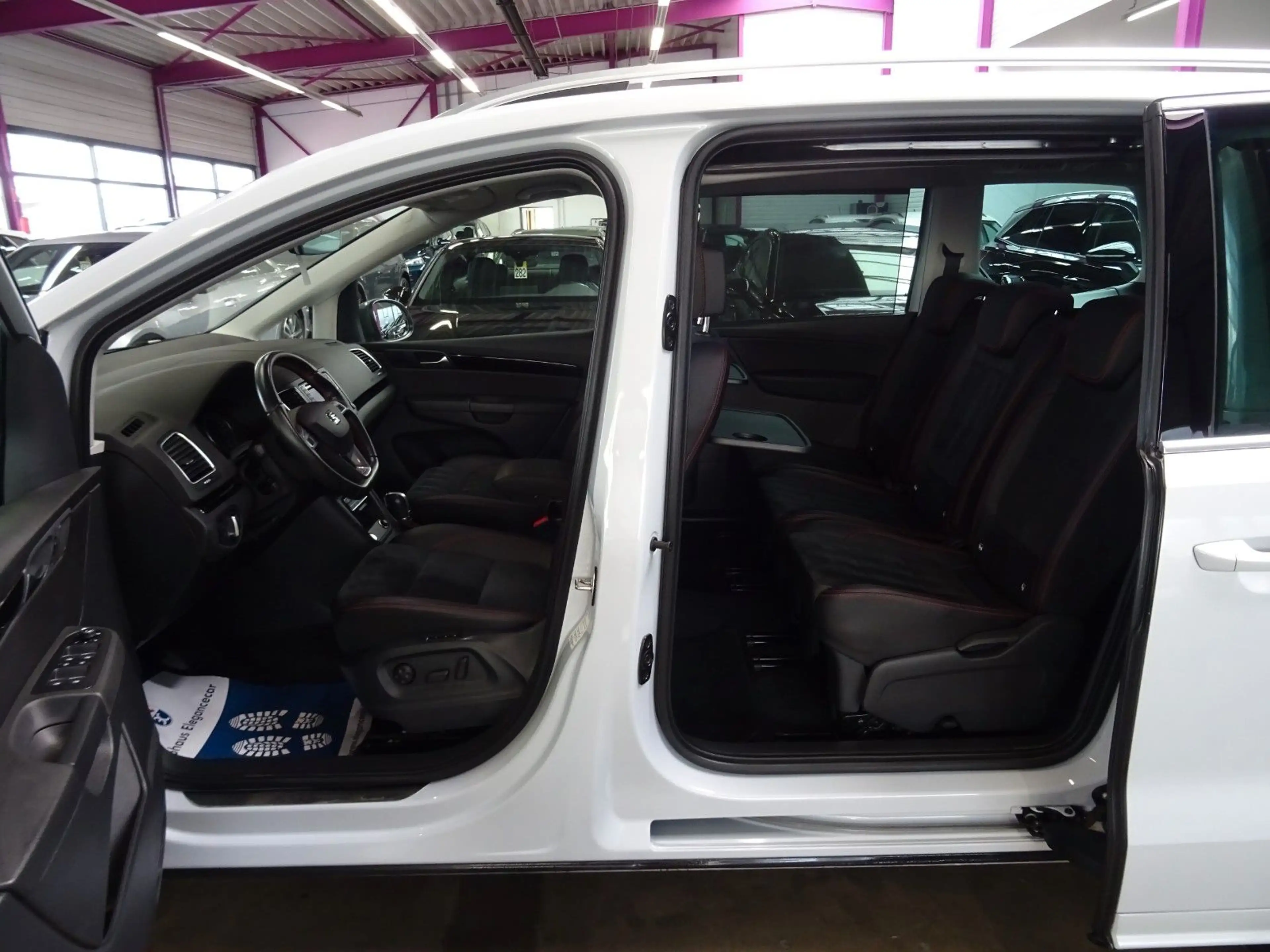 SEAT Alhambra ALHAMBRA 2.0 TSI FR-Line*7 SITZ*AHK*ACC*CAM*KEY* — photo 8