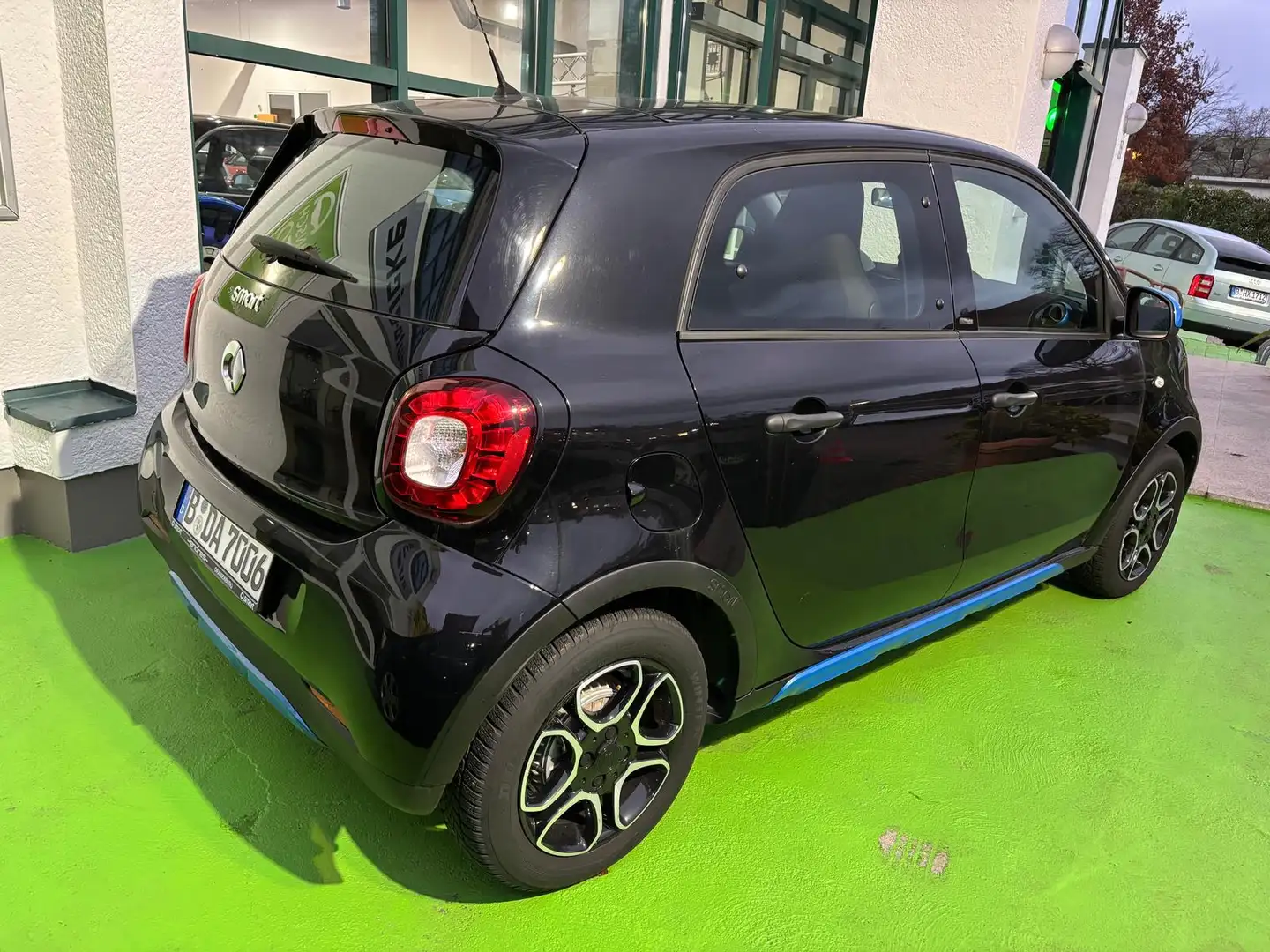 smart forFour EQ Edition Nightsky Schwarz - 2