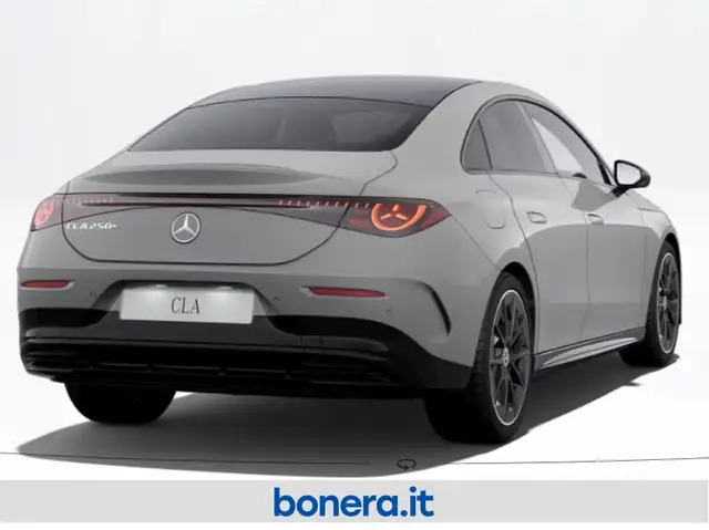 Mercedes-Benz Cla view 3
