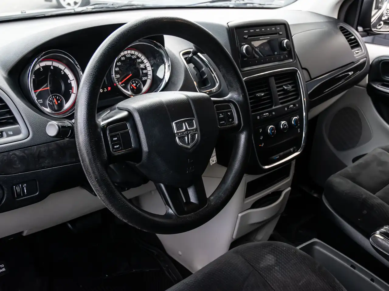 Dodge Grand Caravan fotografie Dodge Grand Caravan