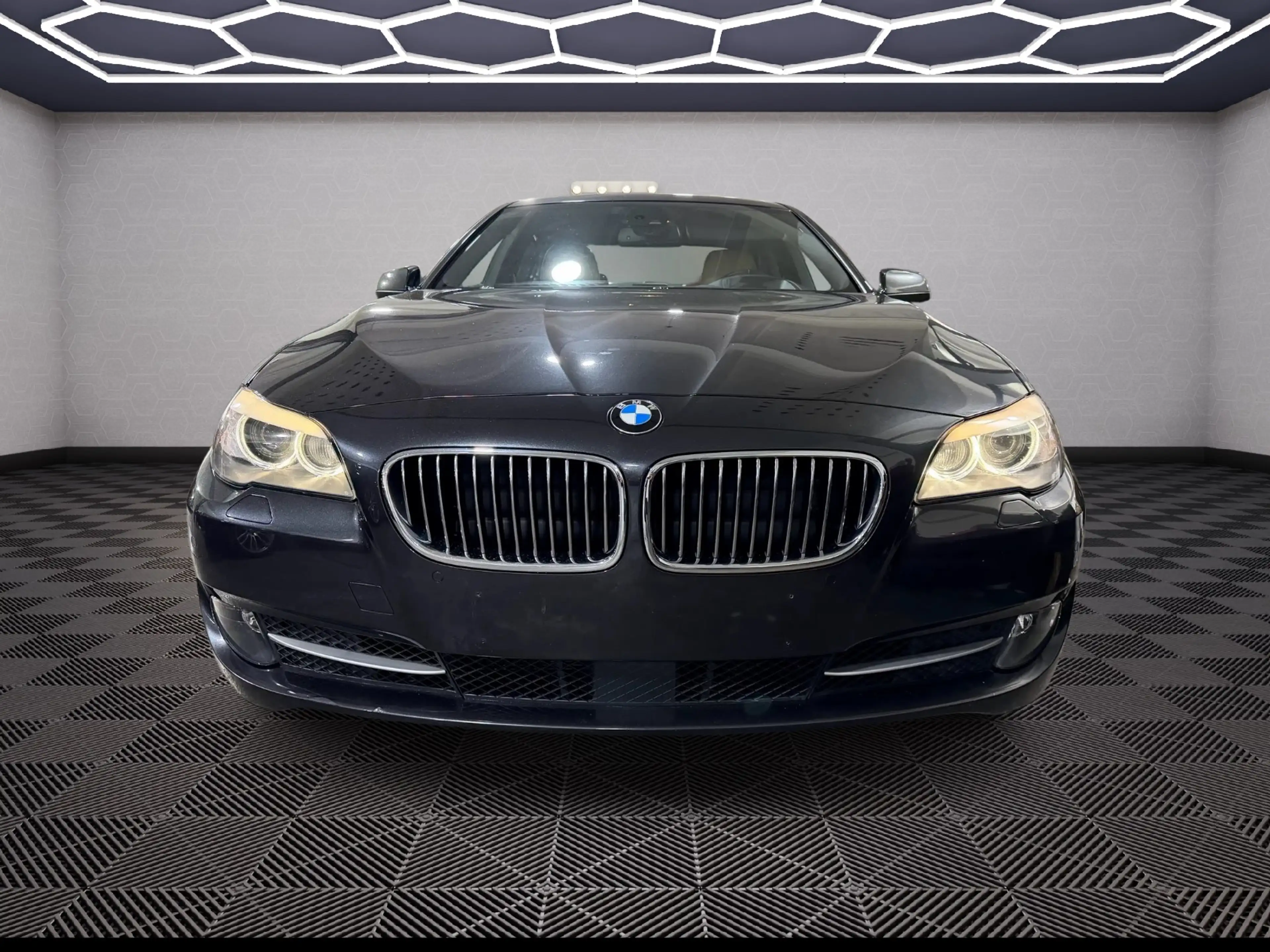 BMW 525 525dAS 3.0d 6 cylindres — photo 2