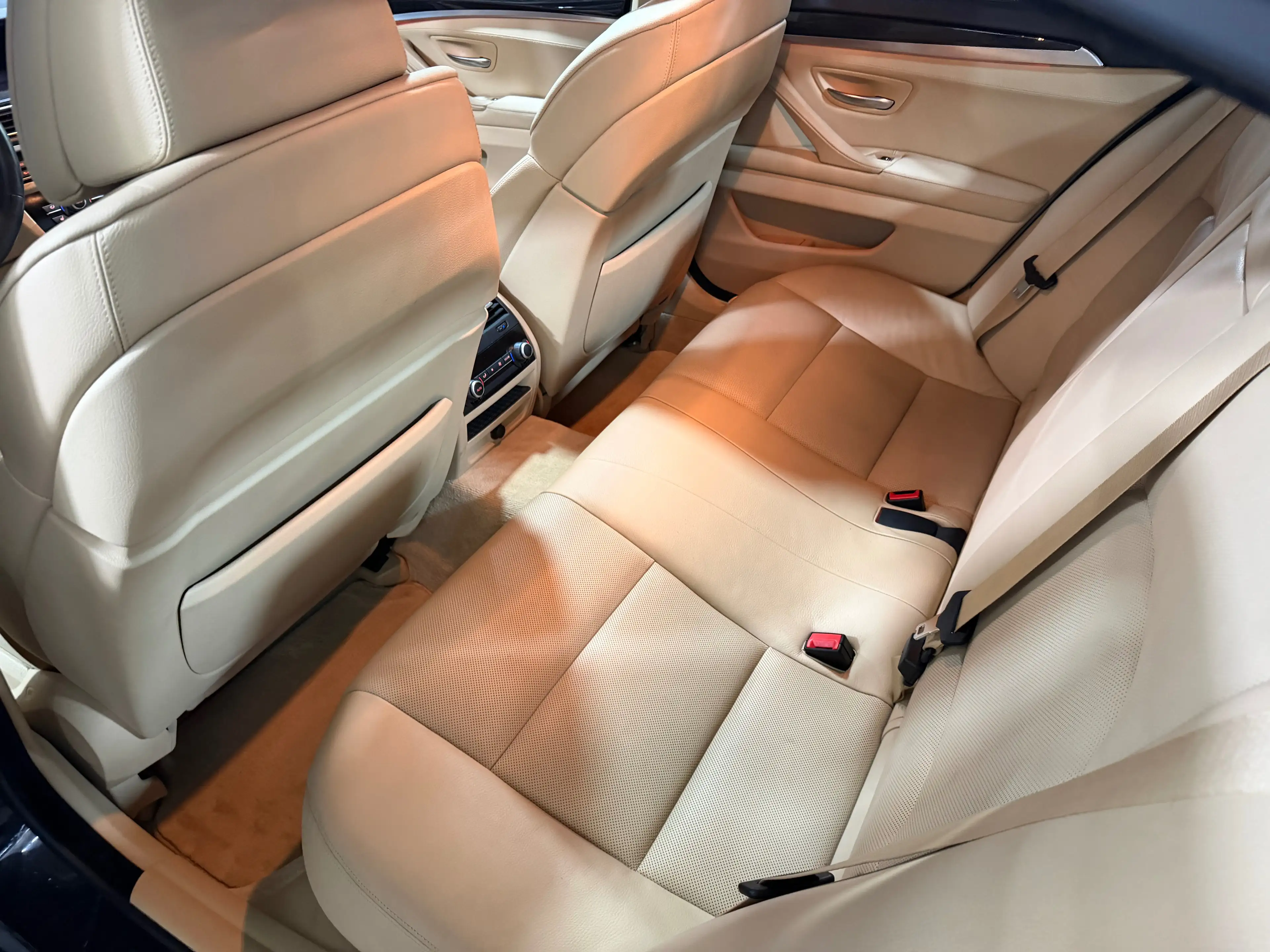 BMW 525 525dAS 3.0d 6 cylindres — photo 10