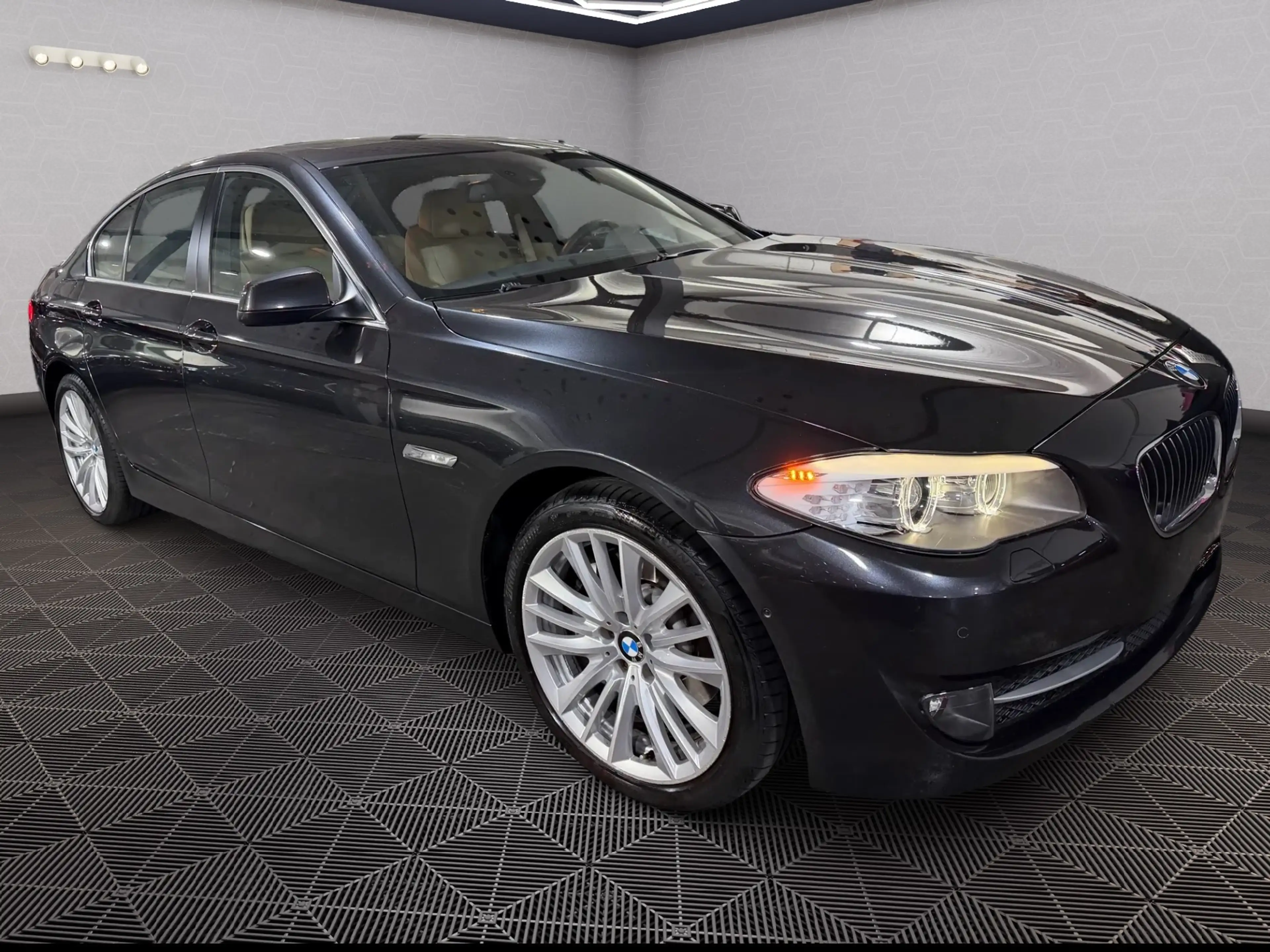 BMW 525 525dAS 3.0d 6 cylindres — photo 6