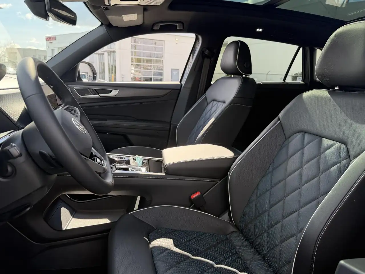 Volkswagen Atlas снимка Volkswagen Atlas