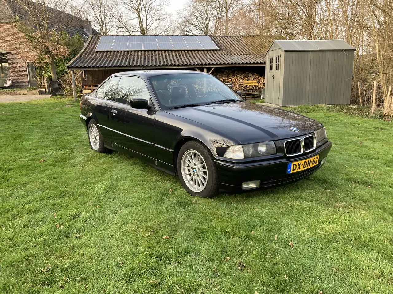 BMW 325i, foto 2