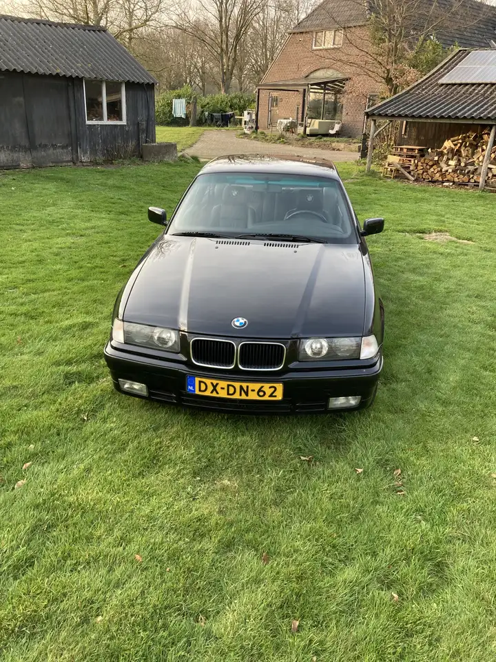BMW 325i, foto 4