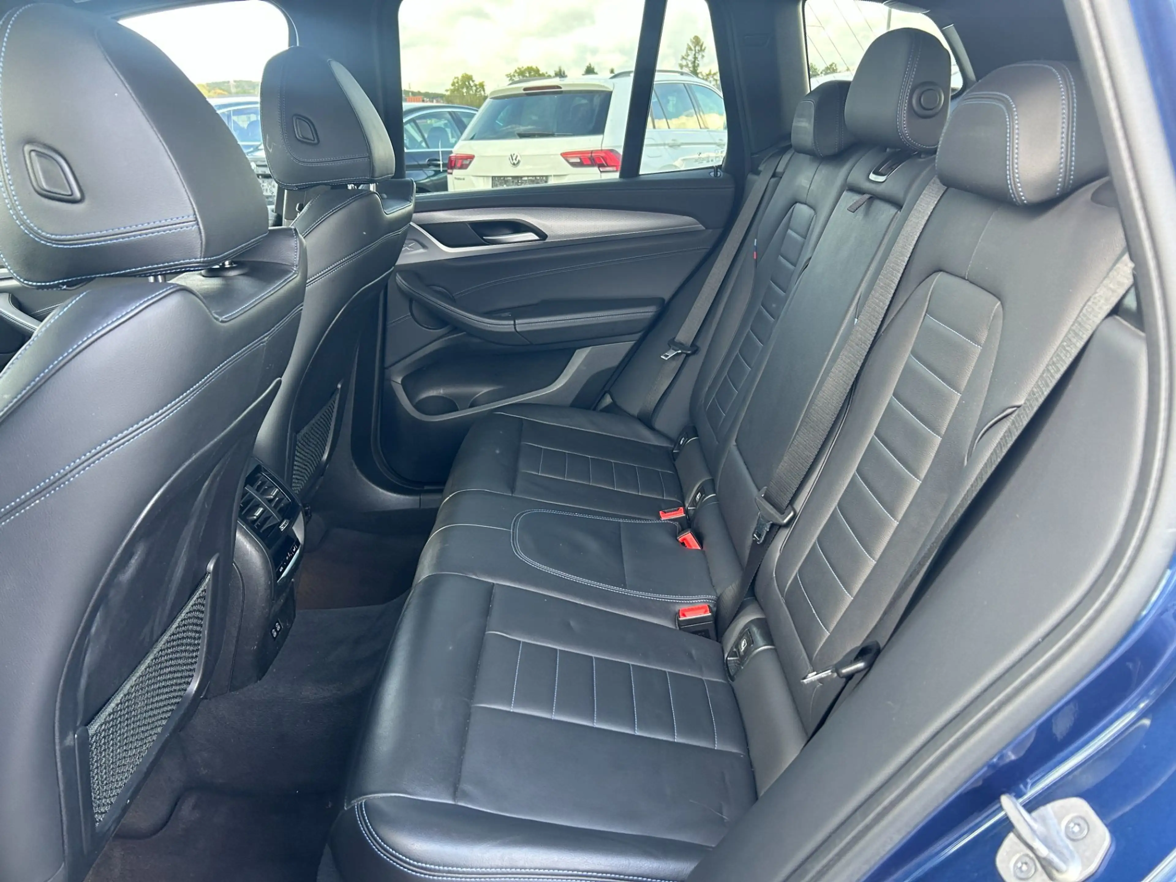 BMW X3 xDrive 20 d M Sport — photo 10