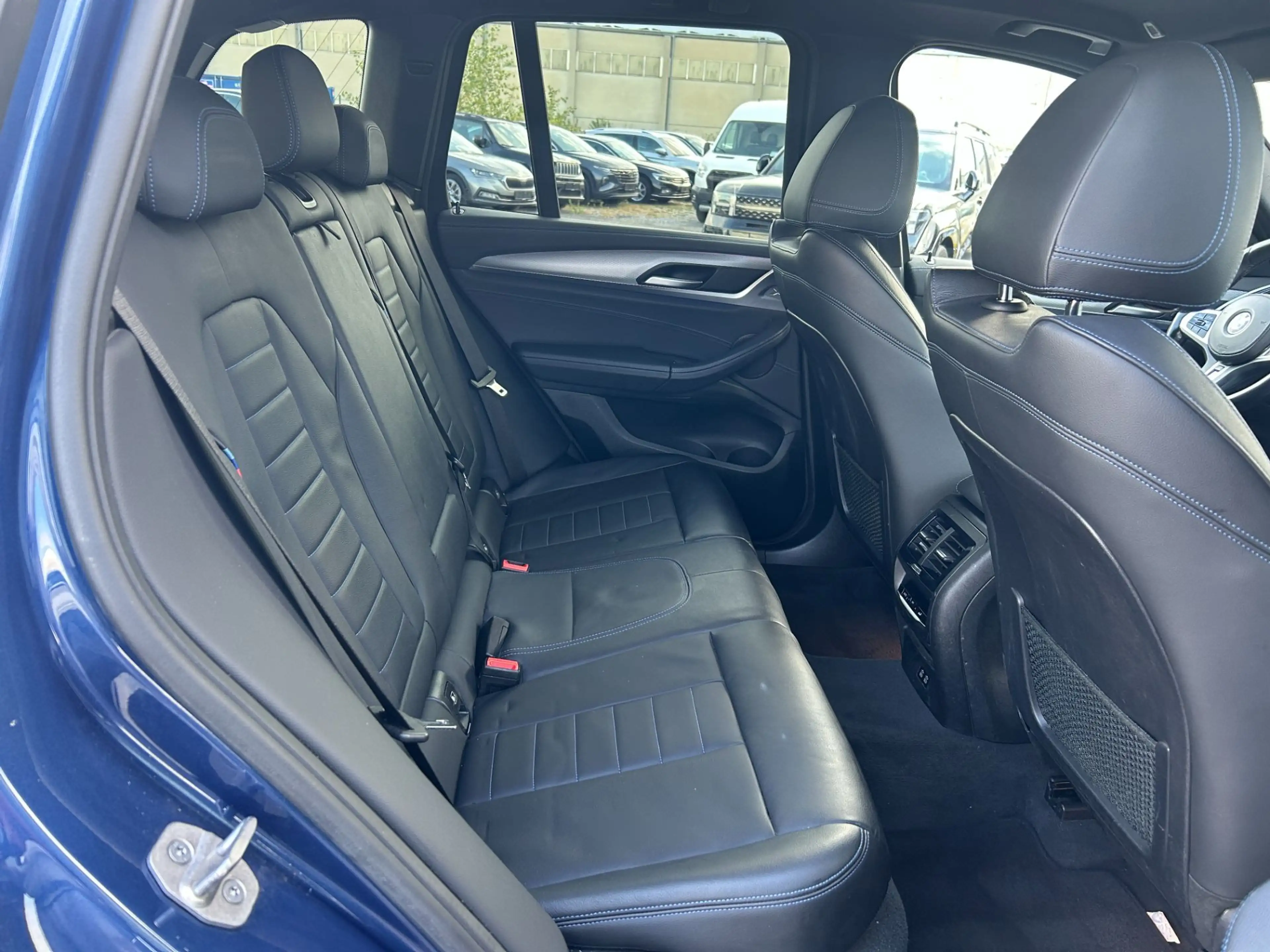 BMW X3 xDrive 20 d M Sport — photo 11