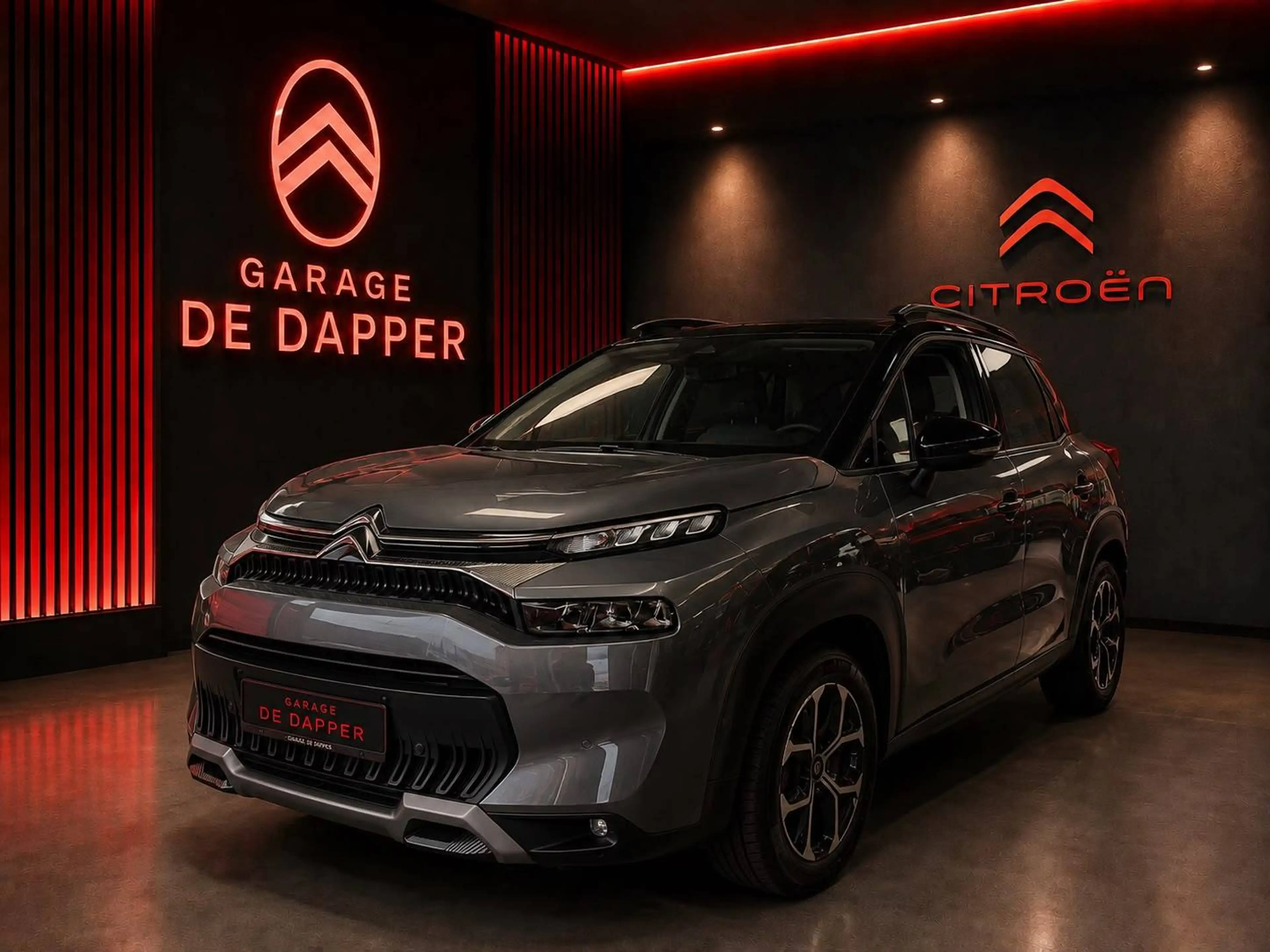 Citroen C3 Aircross C3 Aircross Shine - Leder - Trekhaak - Camera - GPS - AUTOMAAT