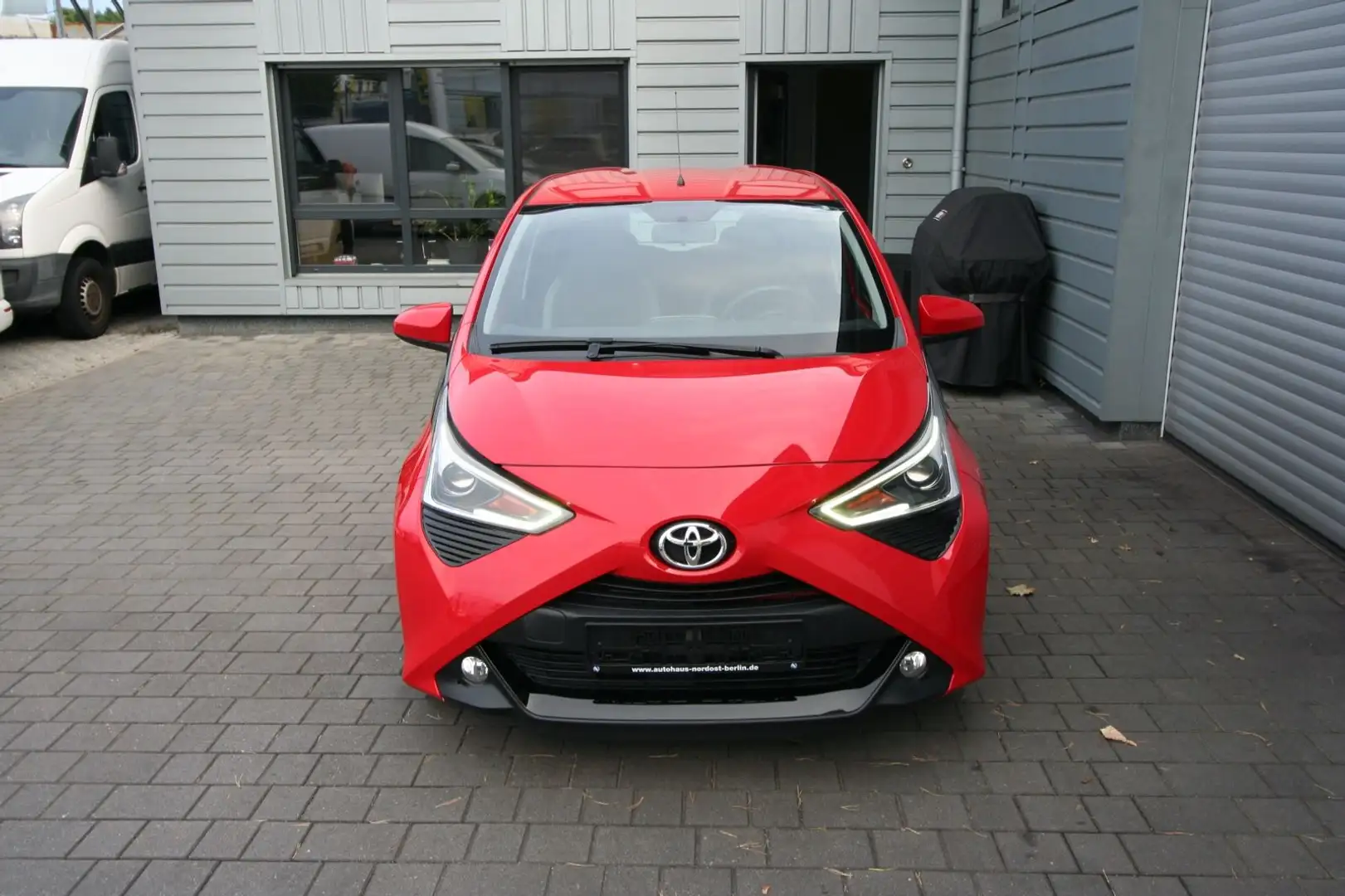 Toyota Aygo AYGO x-play connect Rouge - 2
