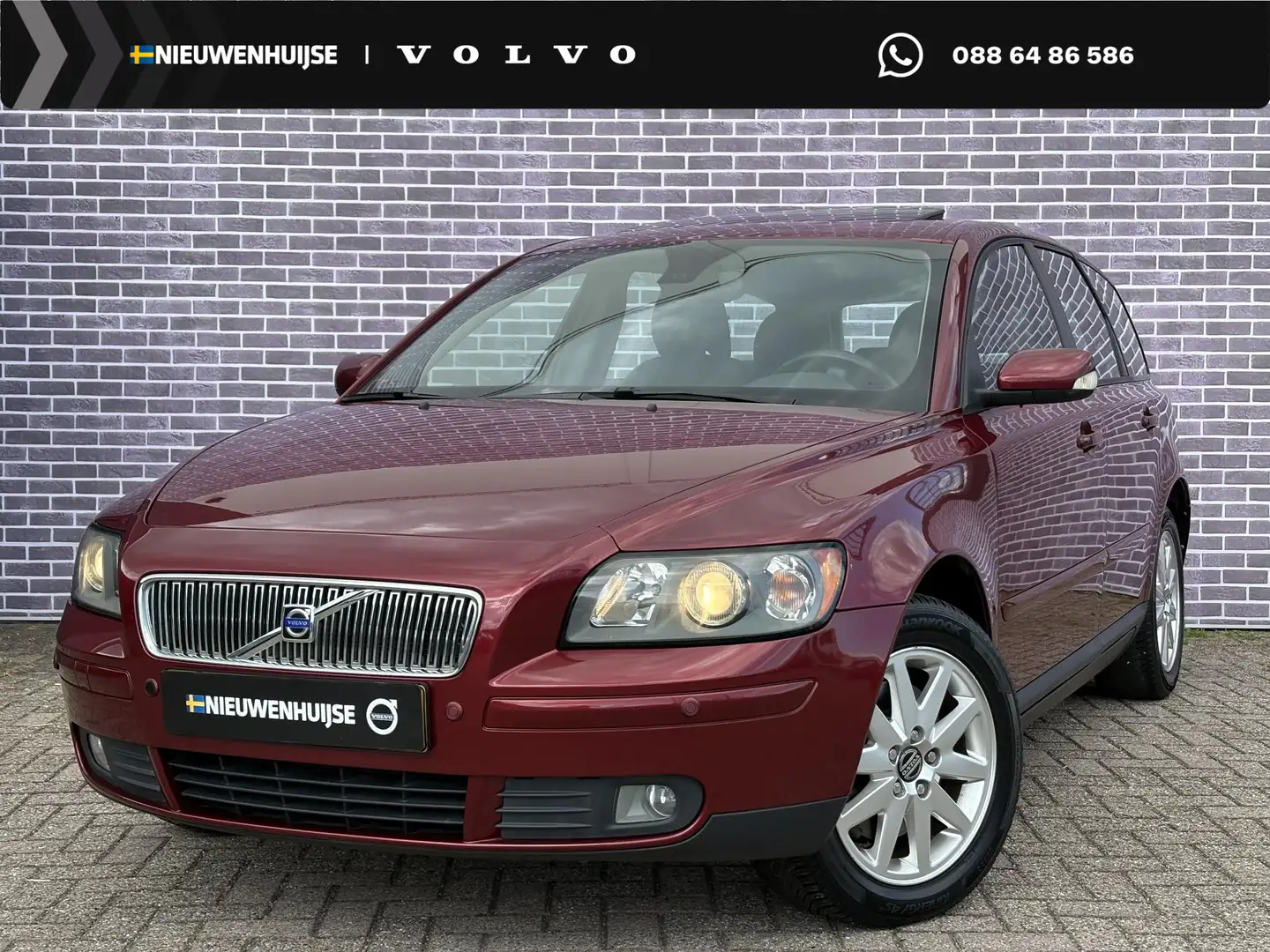 Volvo V50 2.4 Momentum | 12 mnd BOVAG garantie | Parkeersens Rouge - 1