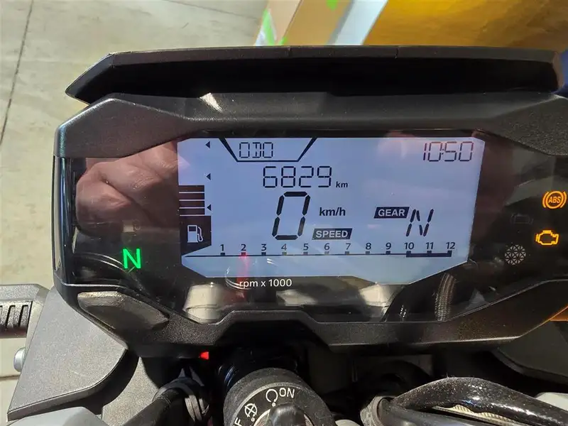 BMW G 310 R - foto 6