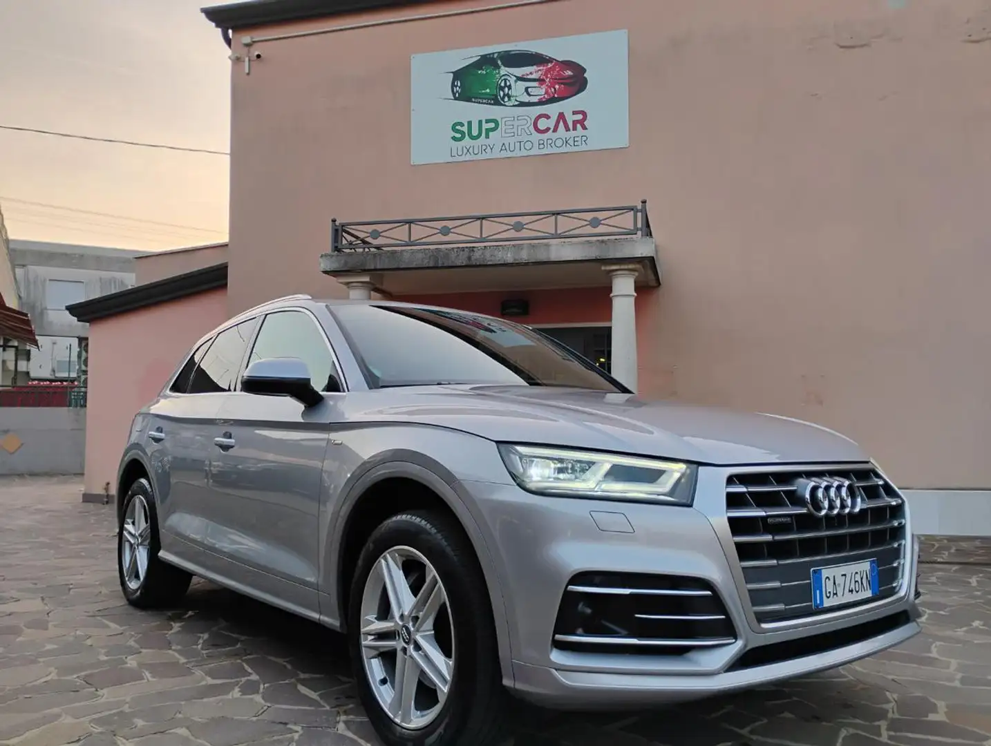 Audi Q5 40 TDI quattro S tronic S line plus Argento - 1