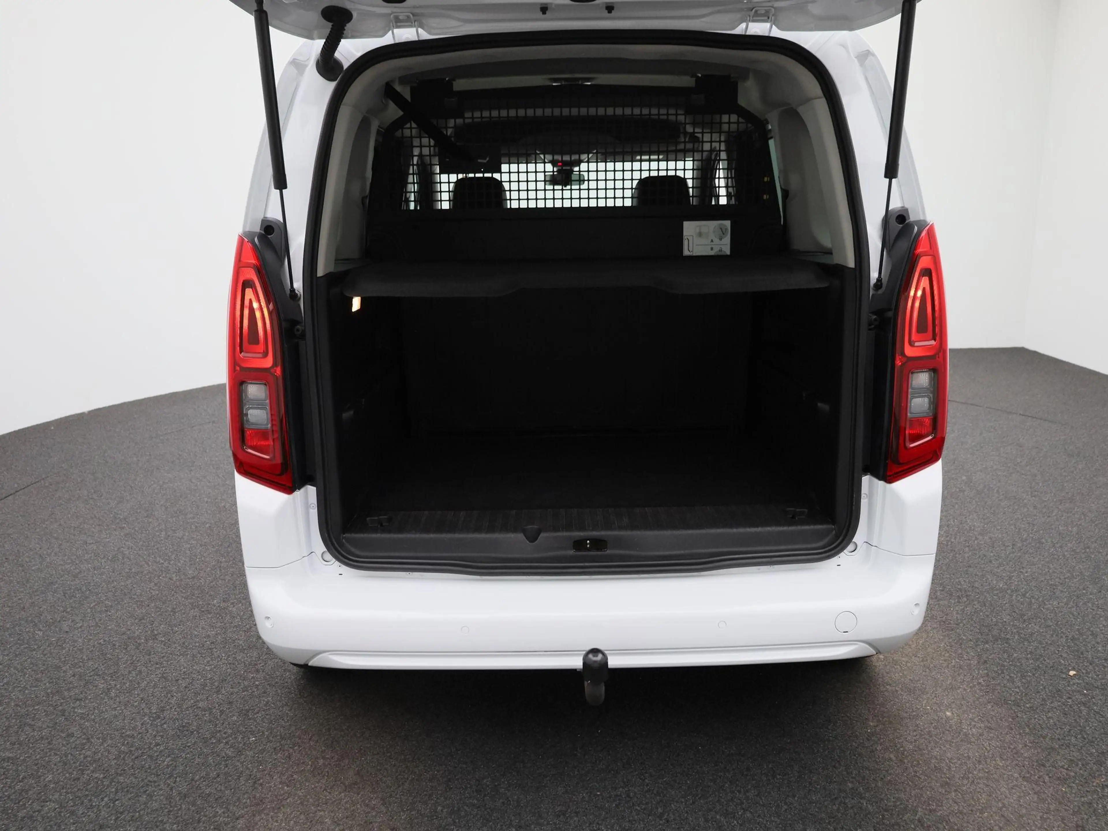 Opel Combo Life 1.5 Turbo D BlueI 75kW S/S Edition L1H1 — photo 12
