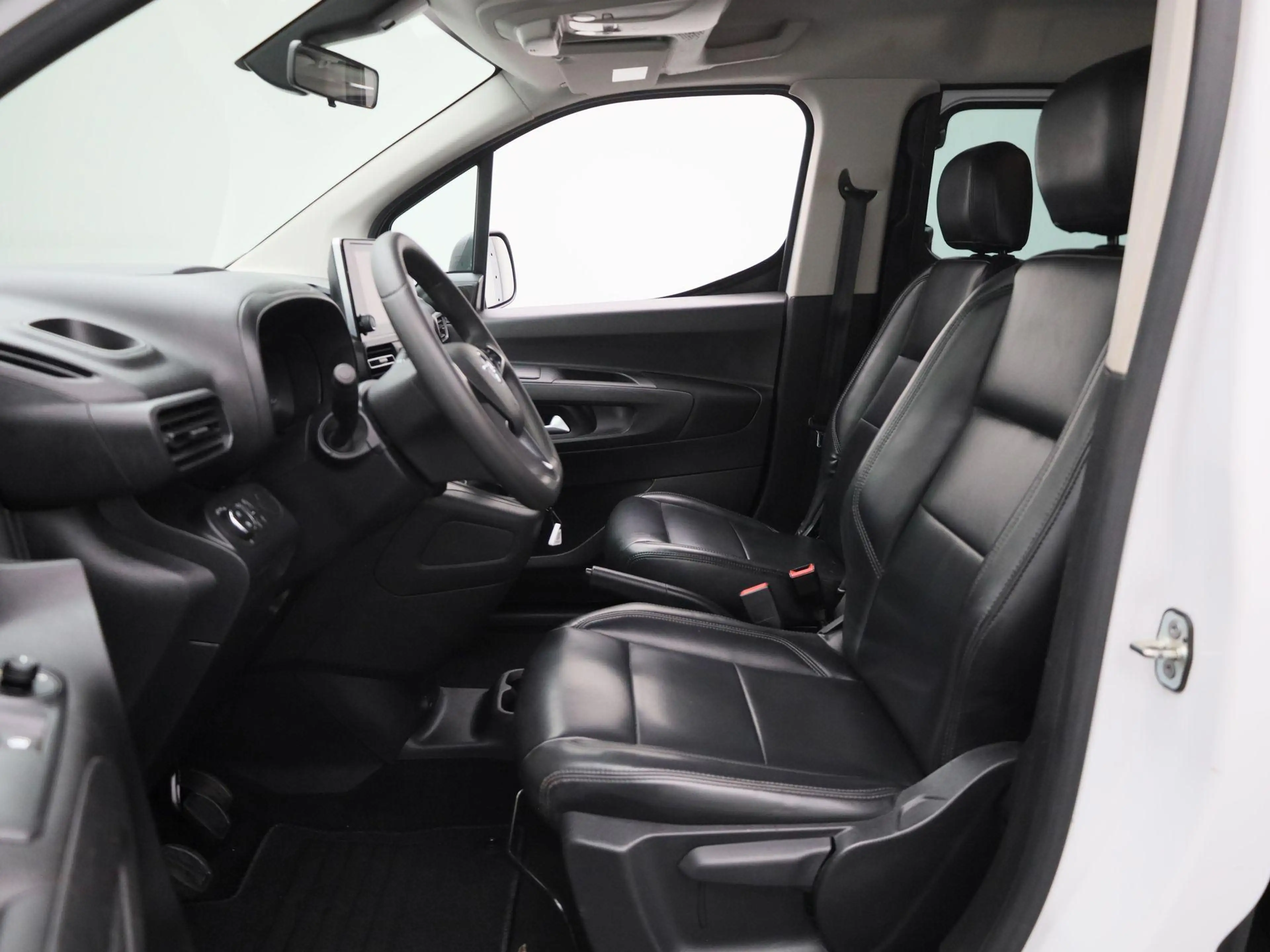 Opel Combo Life 1.5 Turbo D BlueI 75kW S/S Edition L1H1 — photo 10