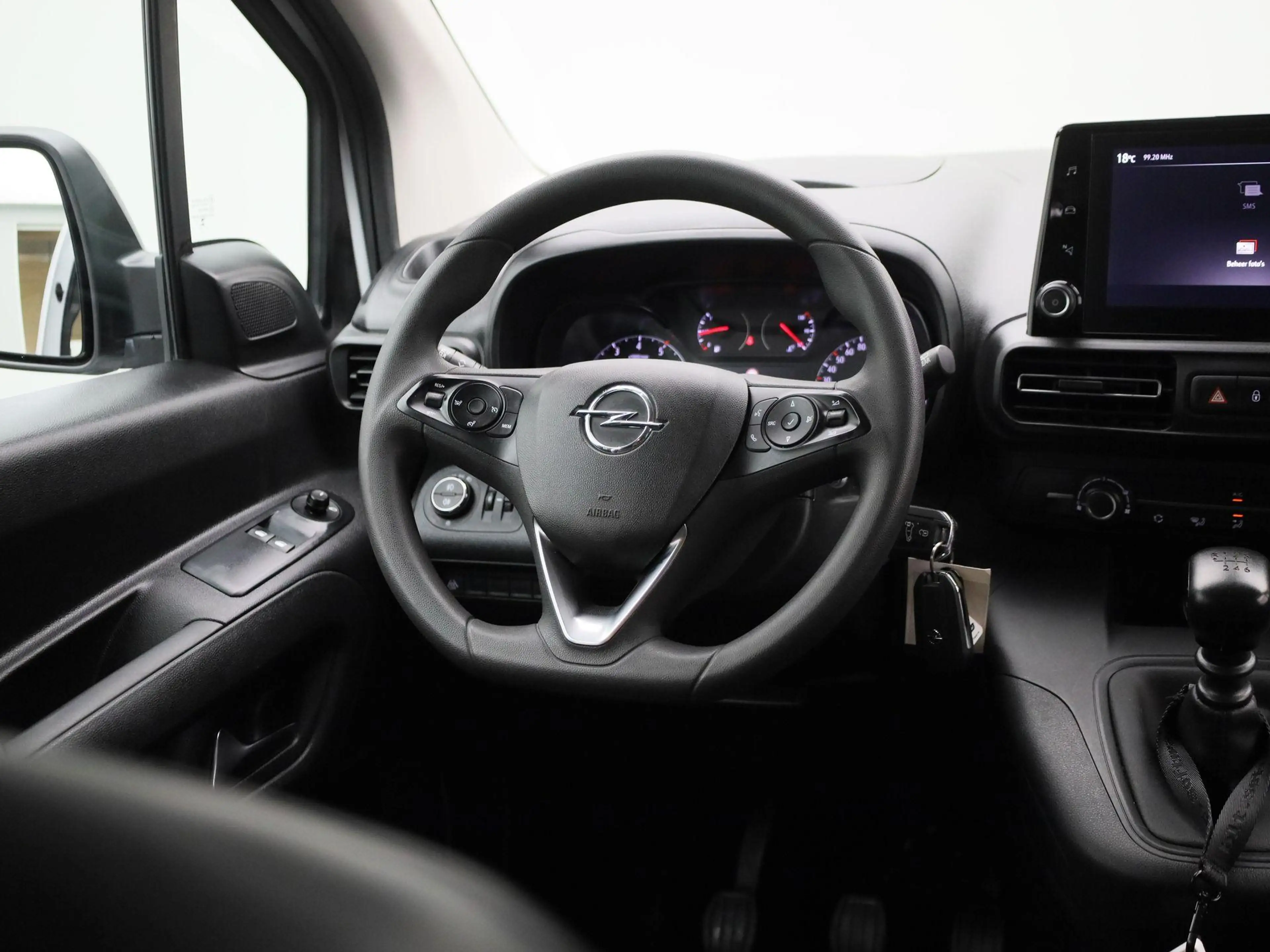 Opel Combo Life 1.5 Turbo D BlueI 75kW S/S Edition L1H1 — photo 9