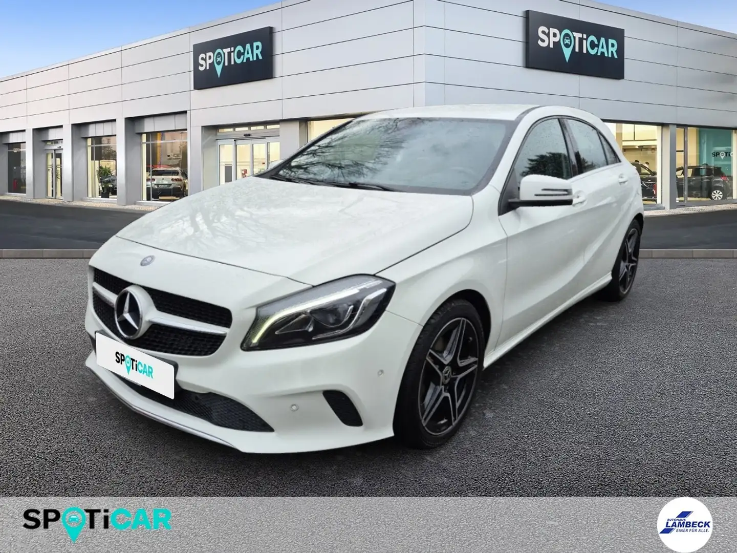 Mercedes-Benz A 180 BlueEfficiency Style LED+Navi+SHZ+KlimaA Blanc - 1