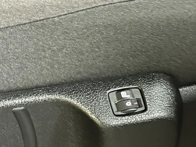 Peugeot Expert view 6