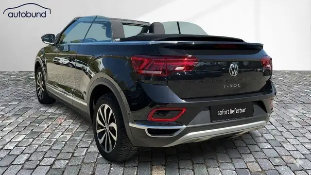 Volkswagen T-Roc view 2