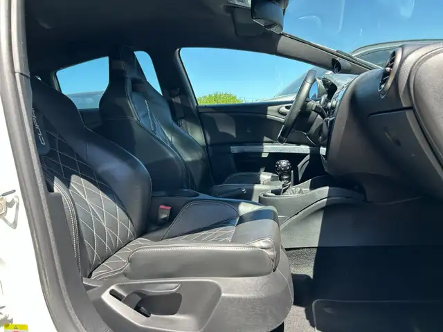Seat Leon view 8