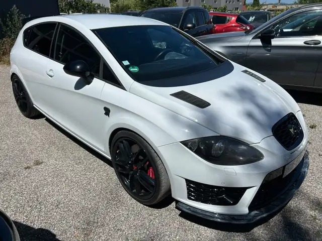 Seat Leon view 4