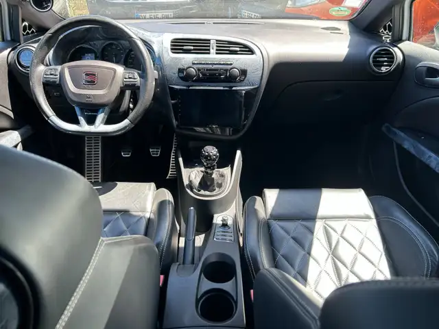Seat Leon view 5