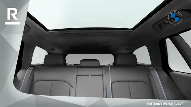 BMW 5 Series view 14