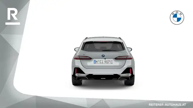 BMW 5 Series view 5