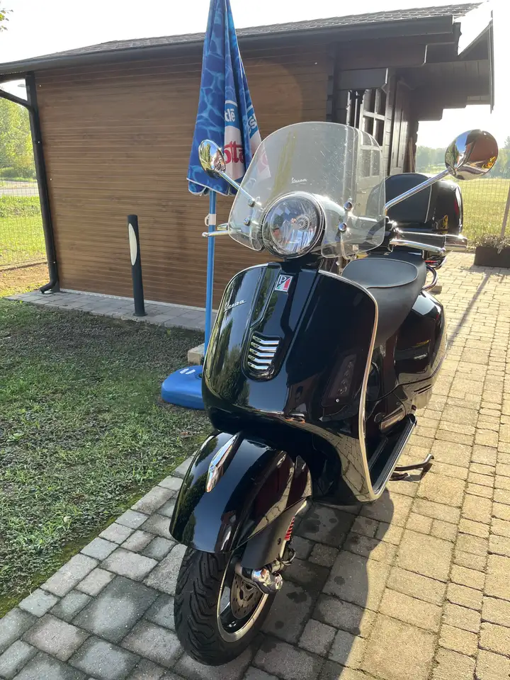 Vespa GTS Super 300