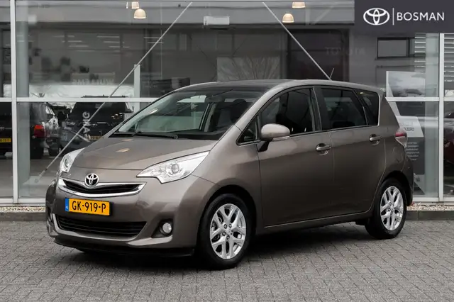 Toyota Verso-S 1.3 VVT-i Trend