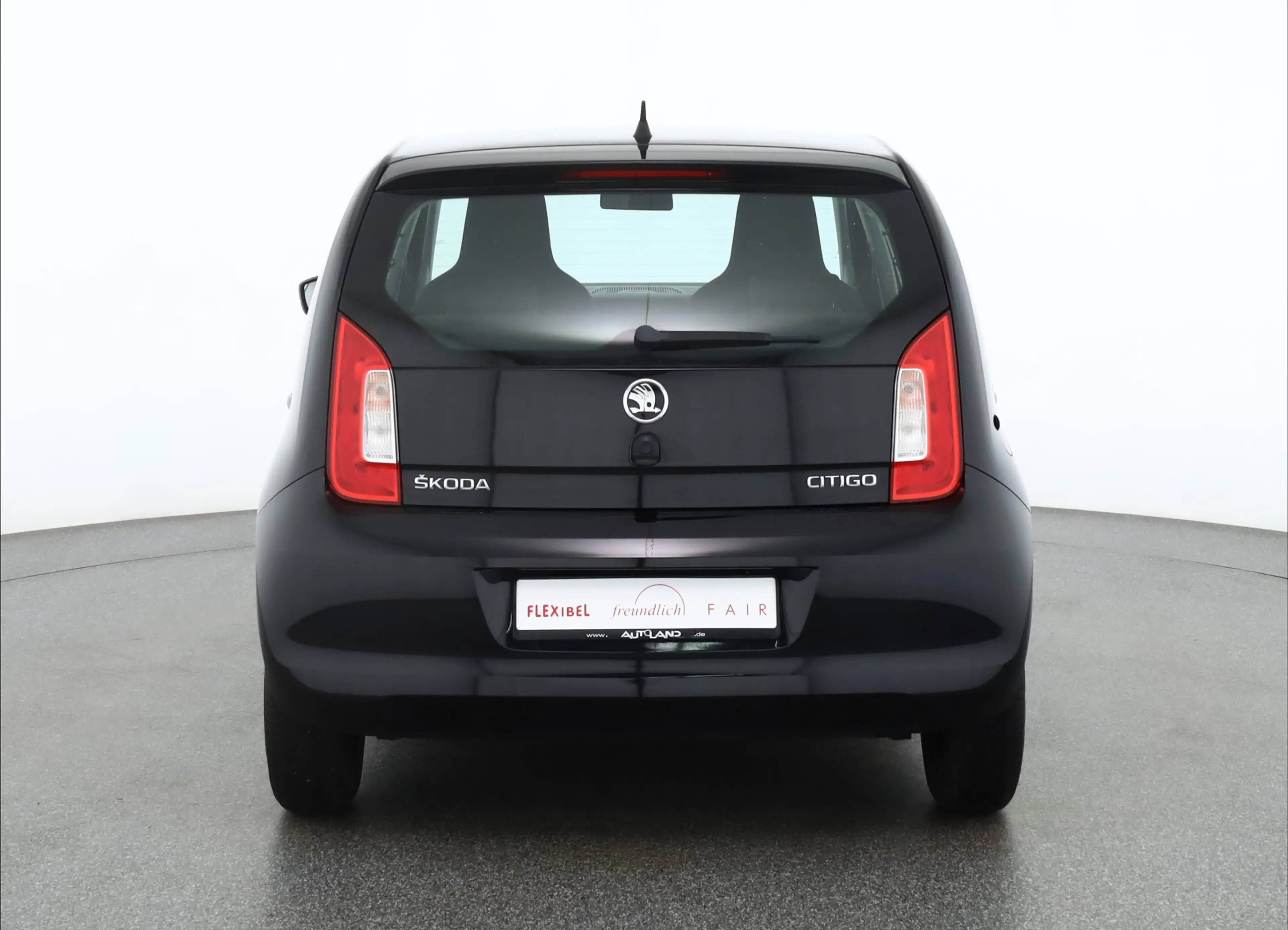 Skoda Citigo 1.0 MPI Active DAB Klima USB — photo 4