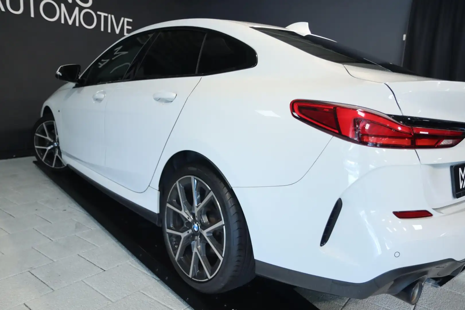 BMW 218 2-serie Gran Coupé 218i M Sport / LIVE COCKPIT / H Wit - 2