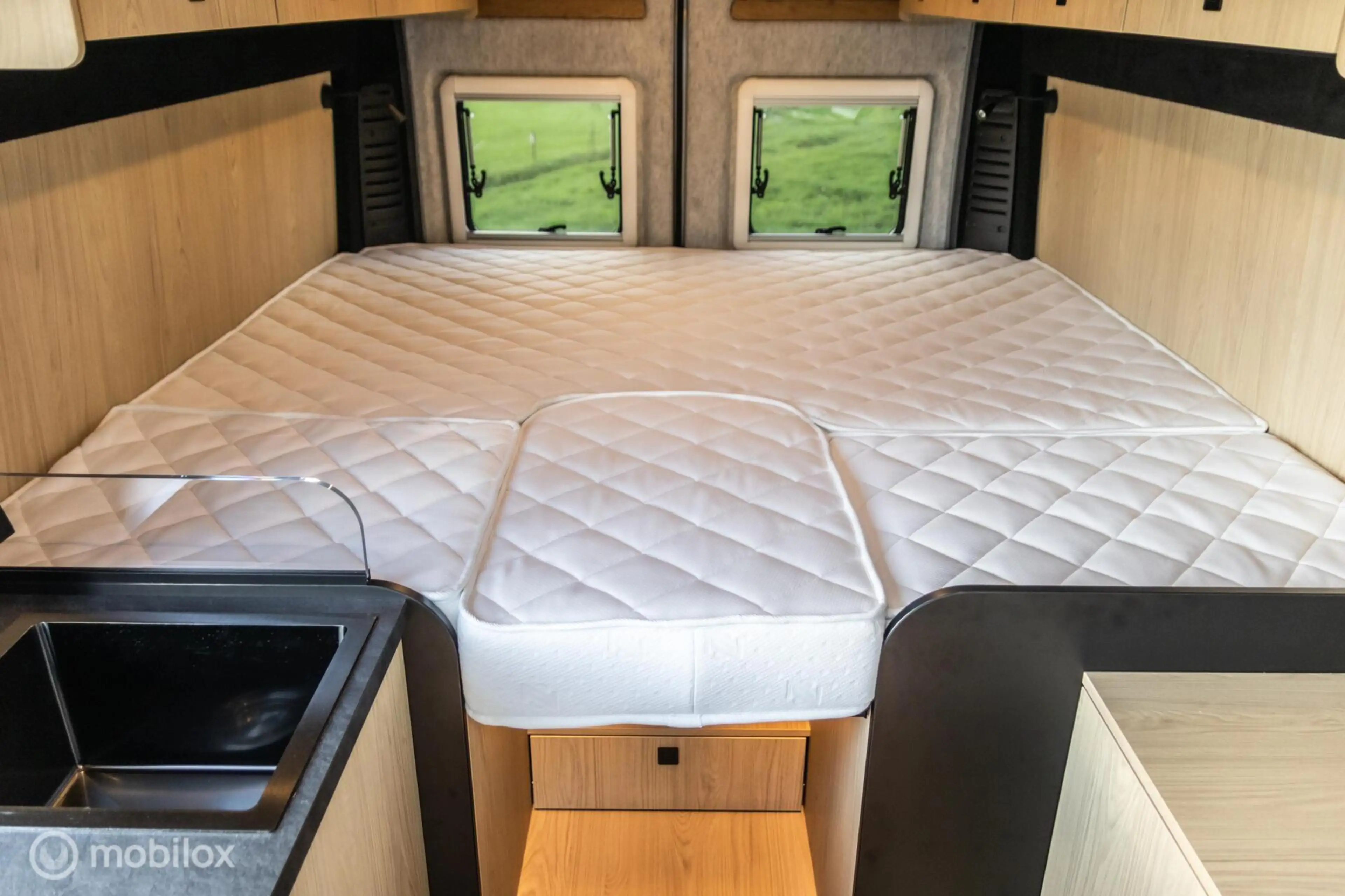 Peugeot Boxer Buscamper Travel-Vans — photo 6
