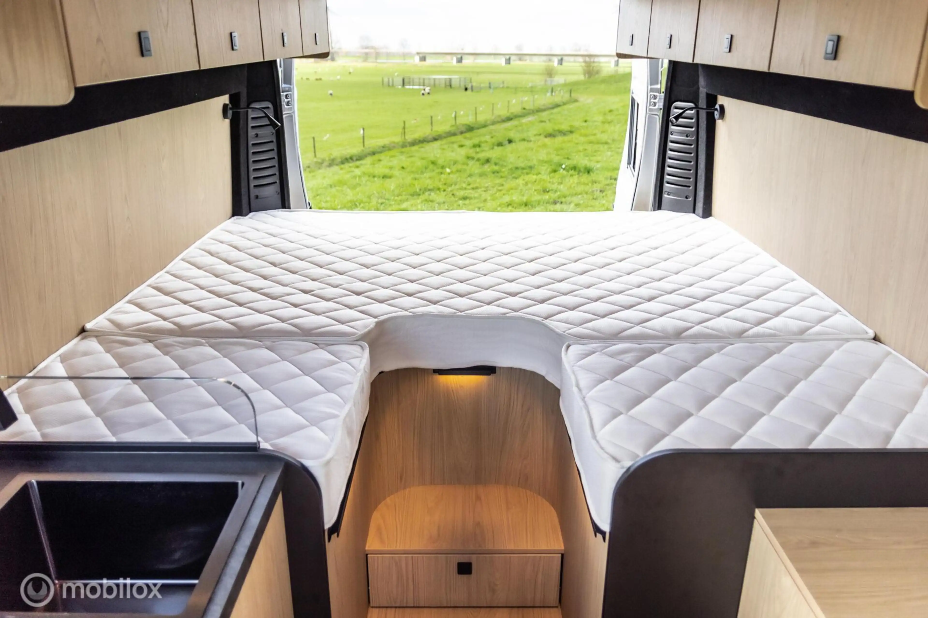 Peugeot Boxer Buscamper Travel-Vans — photo 5
