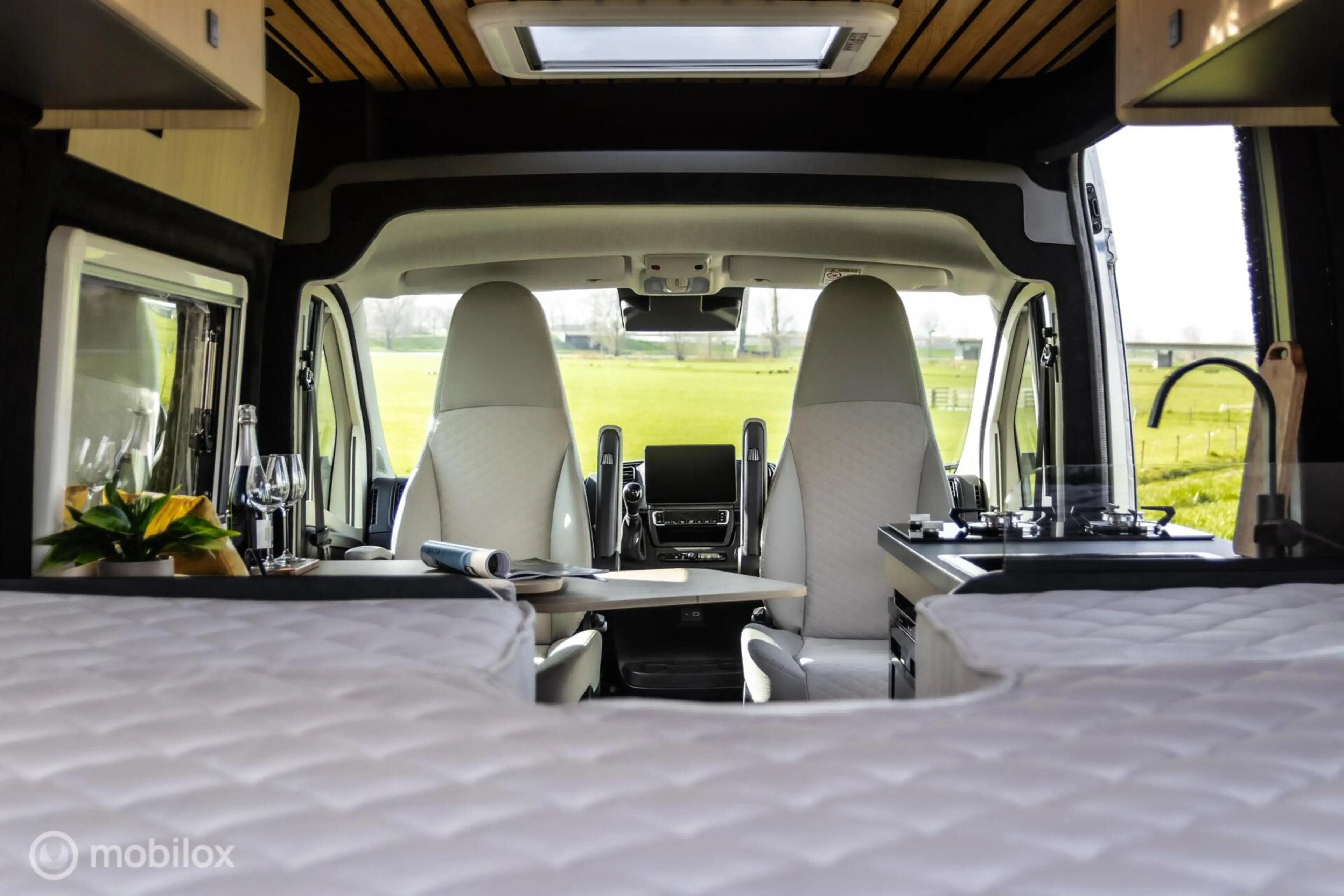 Peugeot Boxer Buscamper Travel-Vans — photo 10