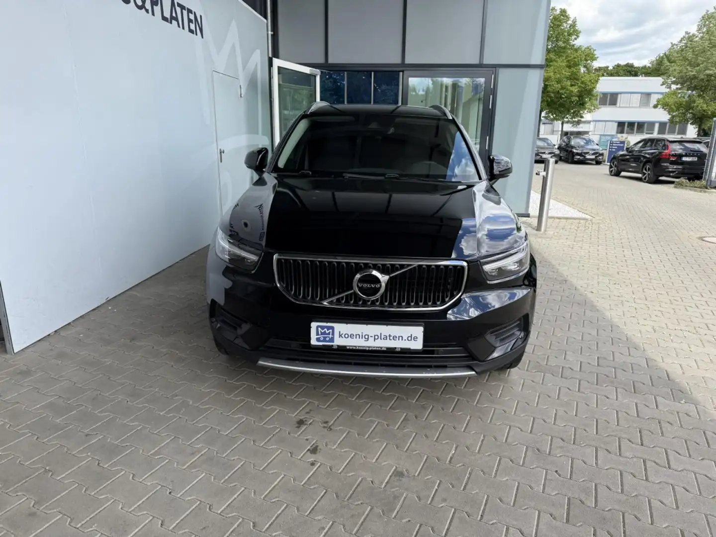 Volvo XC40 T3 2WD Momentum Pro (EURO 6d-TEMP) Klima Navi Noir - 2
