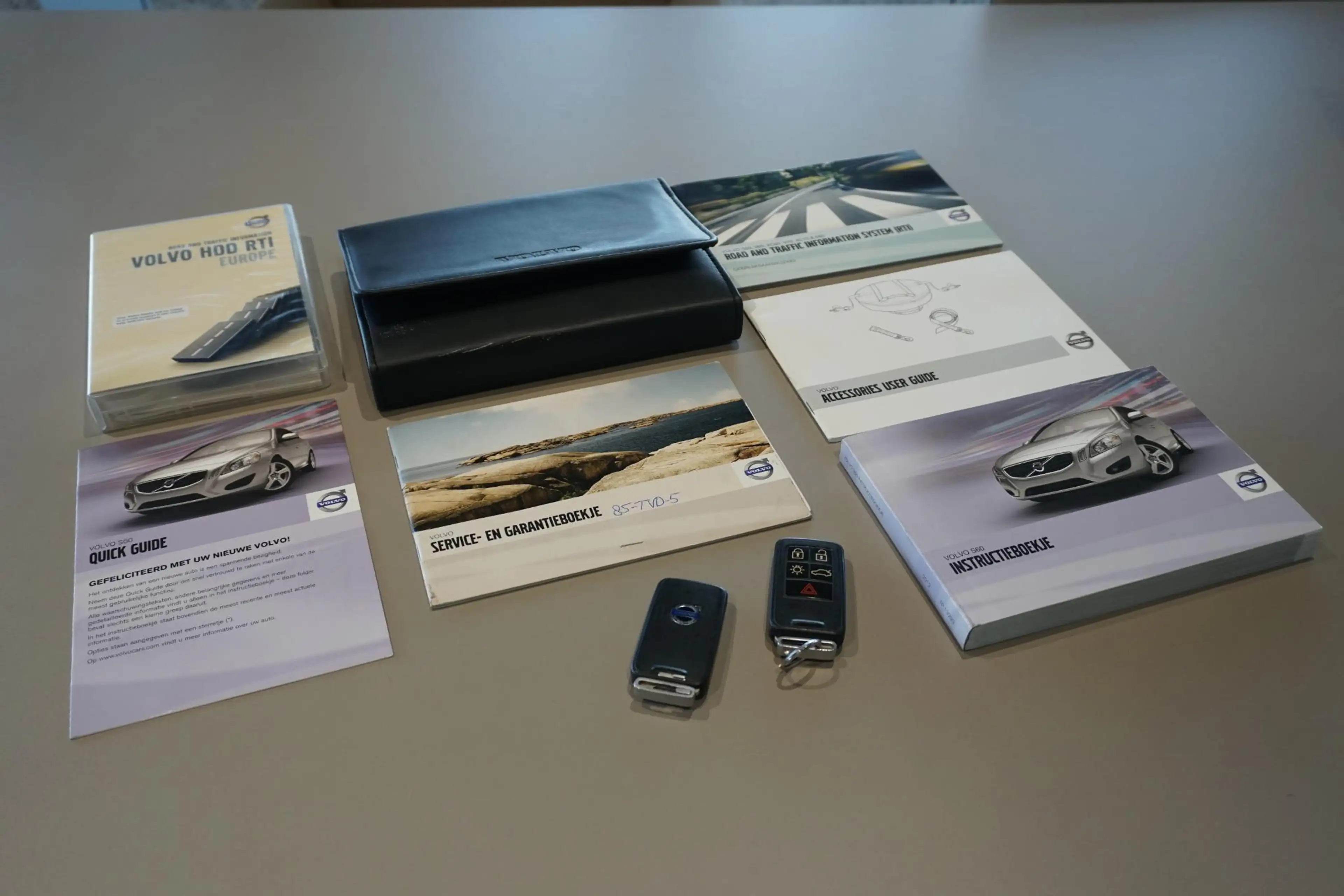 Volvo S60 1.6 T3 R-Design *tweede eigenaar* + SPORTSTOELEN / — photo 13