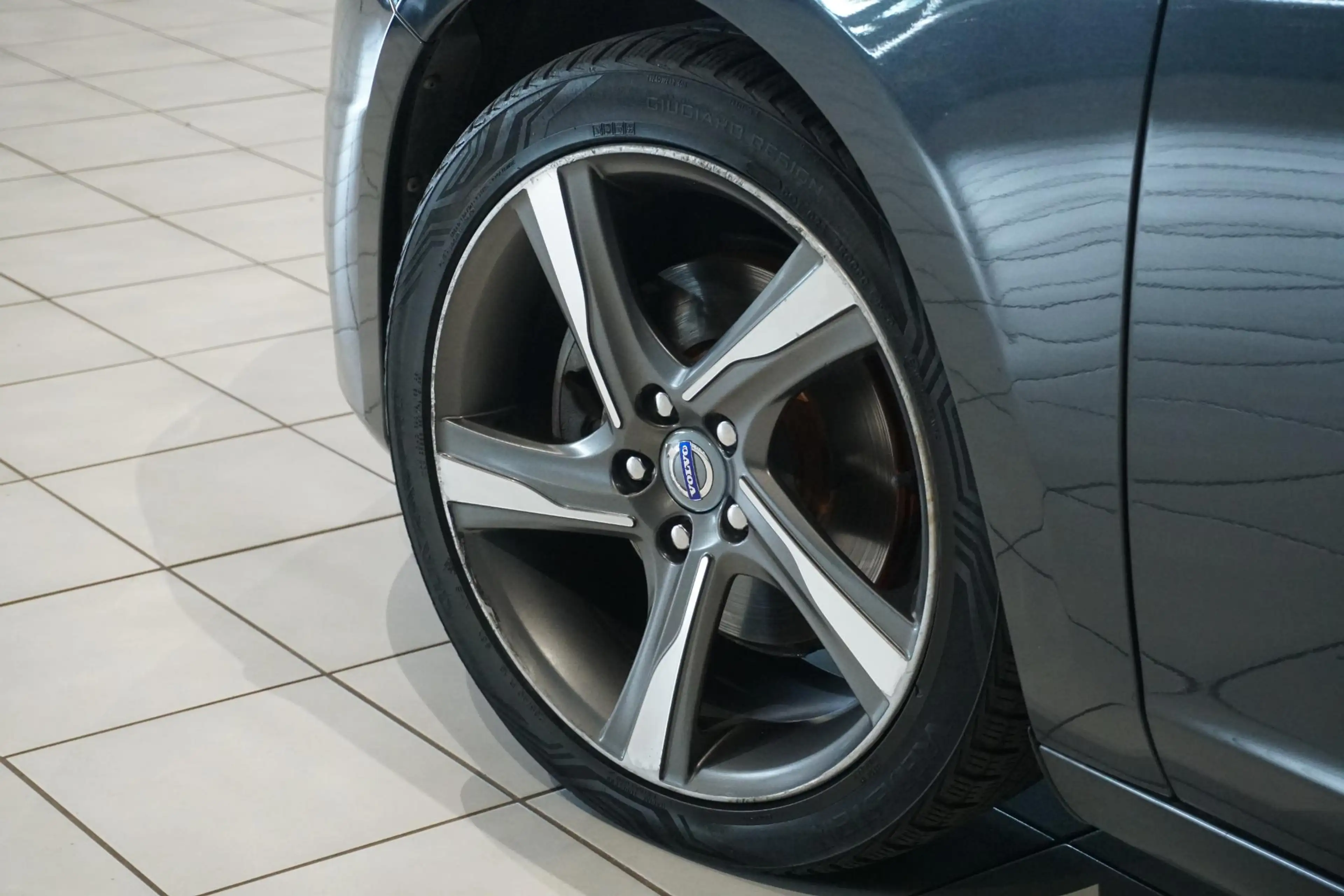 Volvo S60 1.6 T3 R-Design *tweede eigenaar* + SPORTSTOELEN / — photo 14