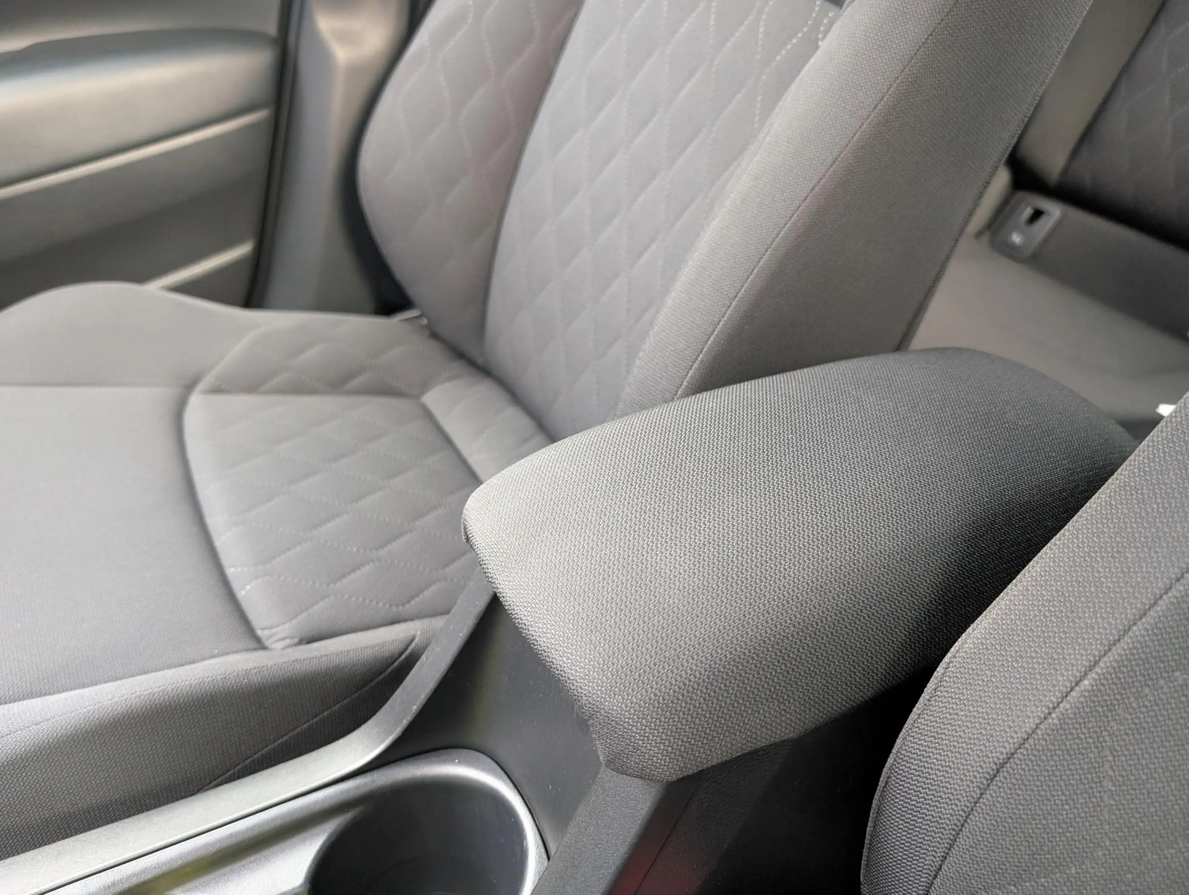 Toyota Corolla Cross 2.0 HYBRID 200 DYNAMIC 4-SEIZOENSBANDEN STOEL- & S — photo 14