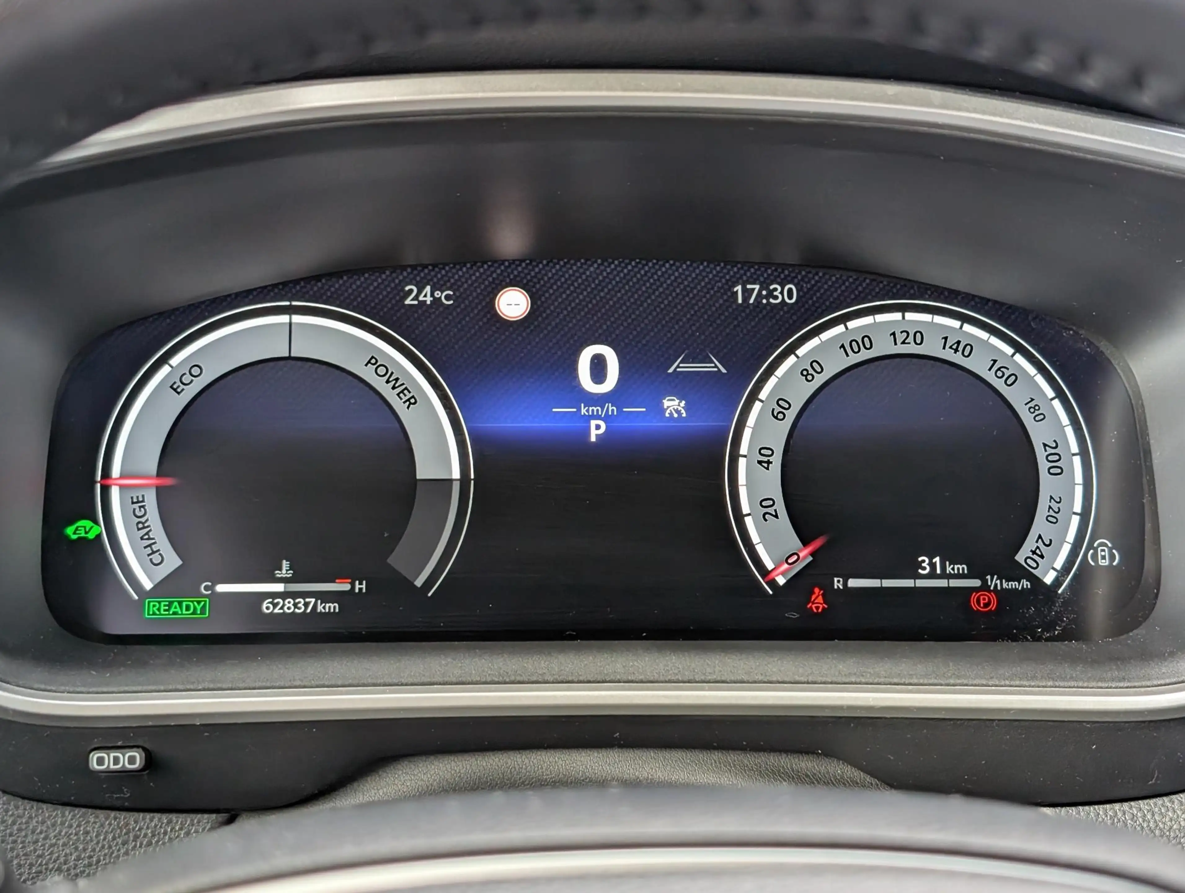 Toyota Corolla Cross 2.0 HYBRID 200 DYNAMIC 4-SEIZOENSBANDEN STOEL- & S — photo 13