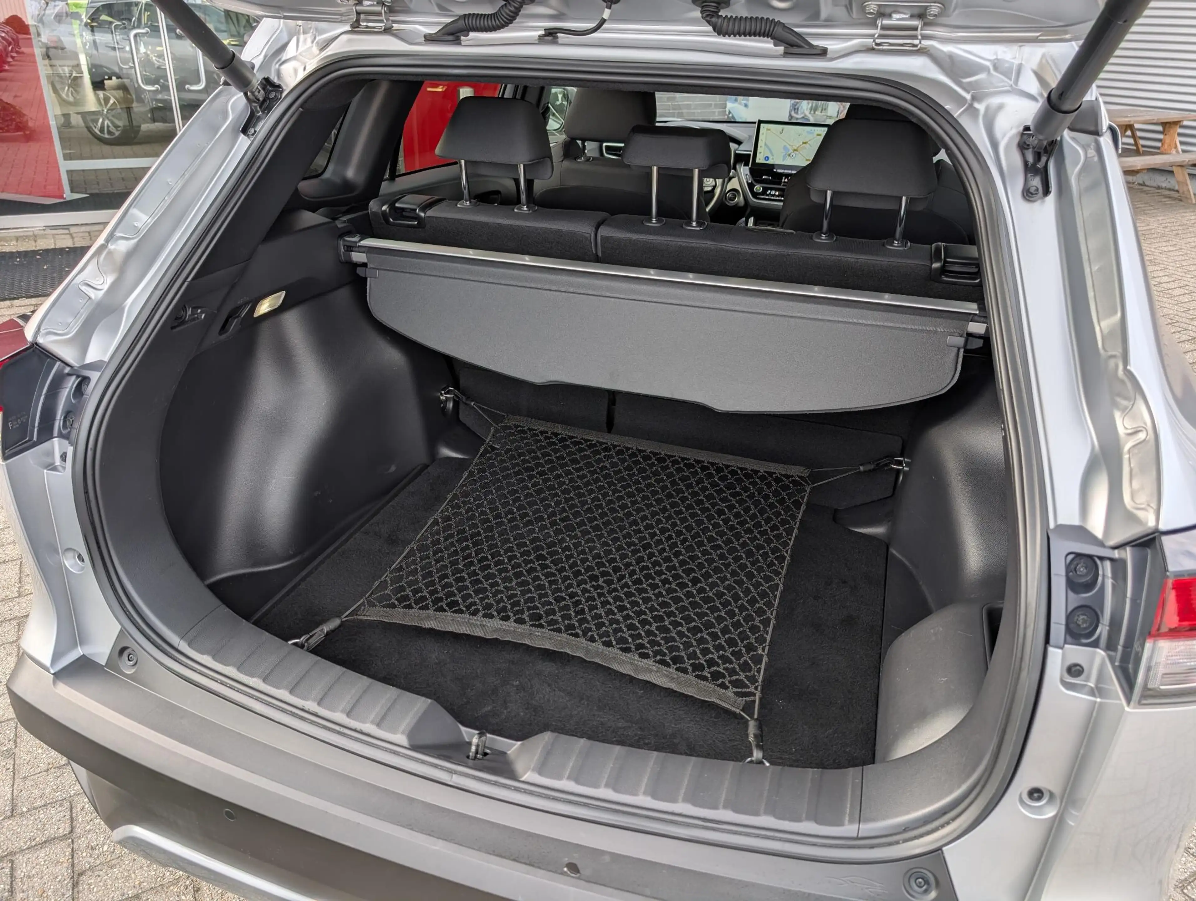 Toyota Corolla Cross 2.0 HYBRID 200 DYNAMIC 4-SEIZOENSBANDEN STOEL- & S — photo 12