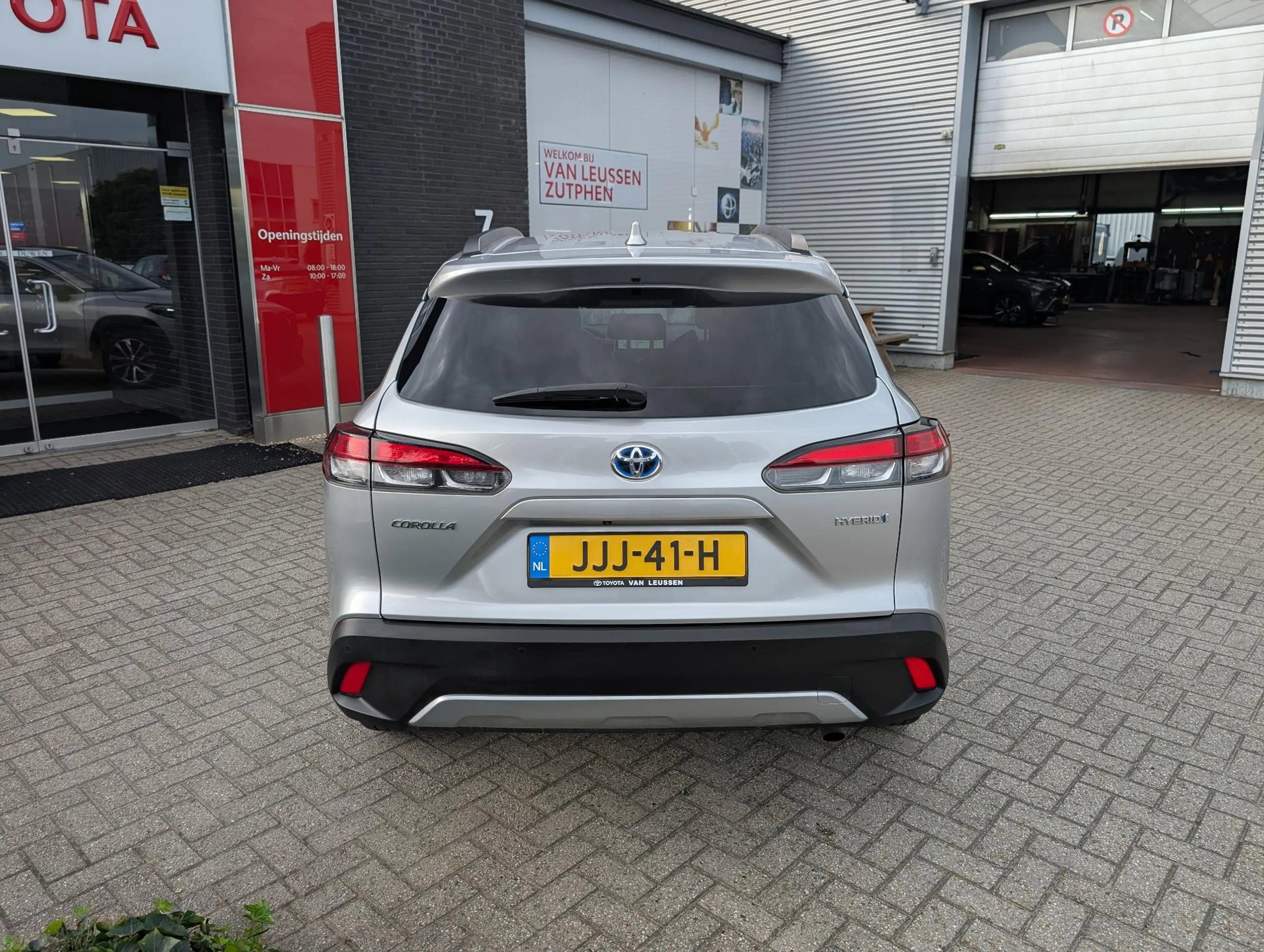 Toyota Corolla Cross 2.0 HYBRID 200 DYNAMIC 4-SEIZOENSBANDEN STOEL- & S — photo 17