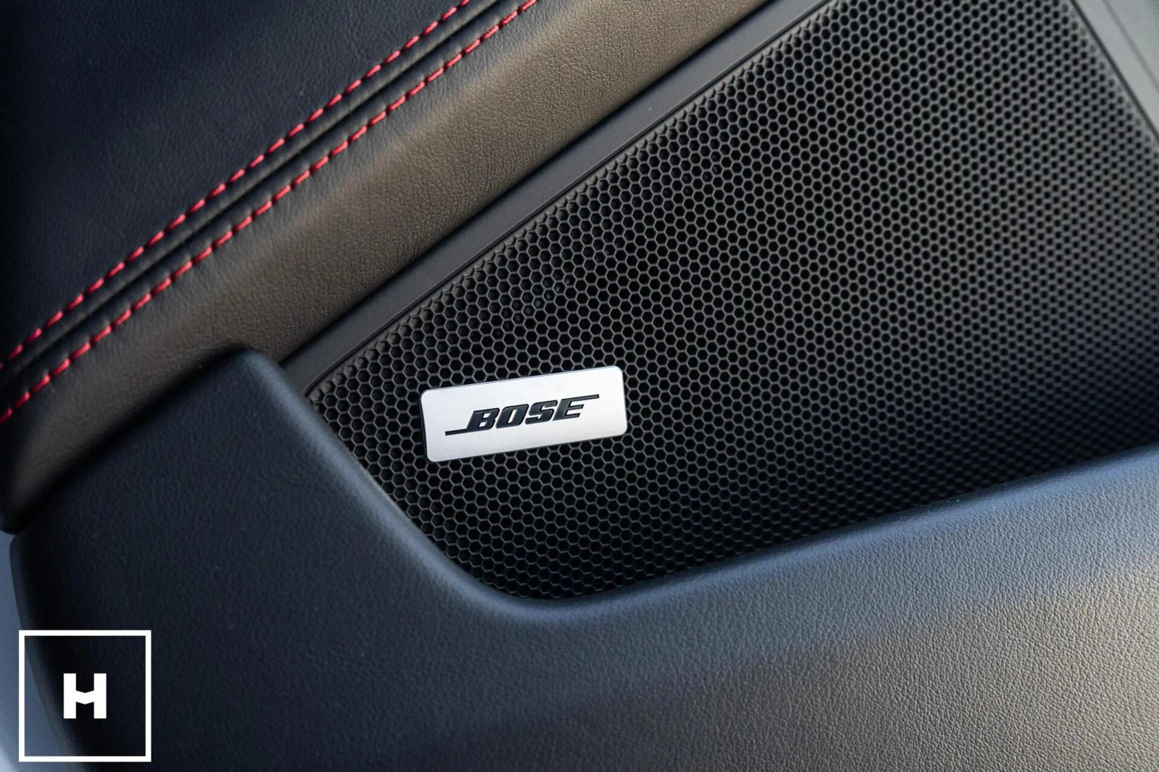 Porsche 992 Cabrio 3.0 Carrera 4 GTS — photo 8