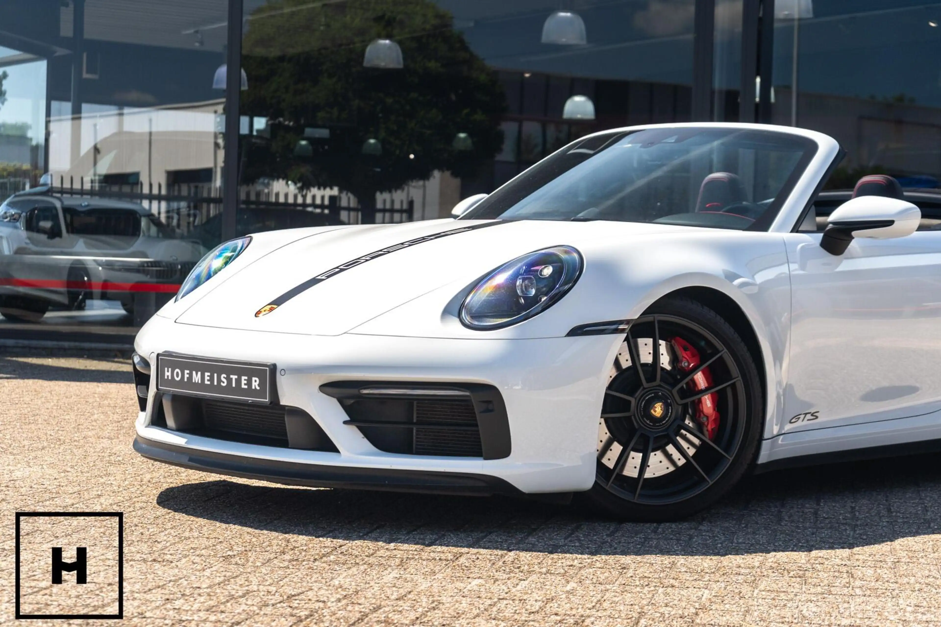 Porsche 992 Cabrio 3.0 Carrera 4 GTS — photo 11