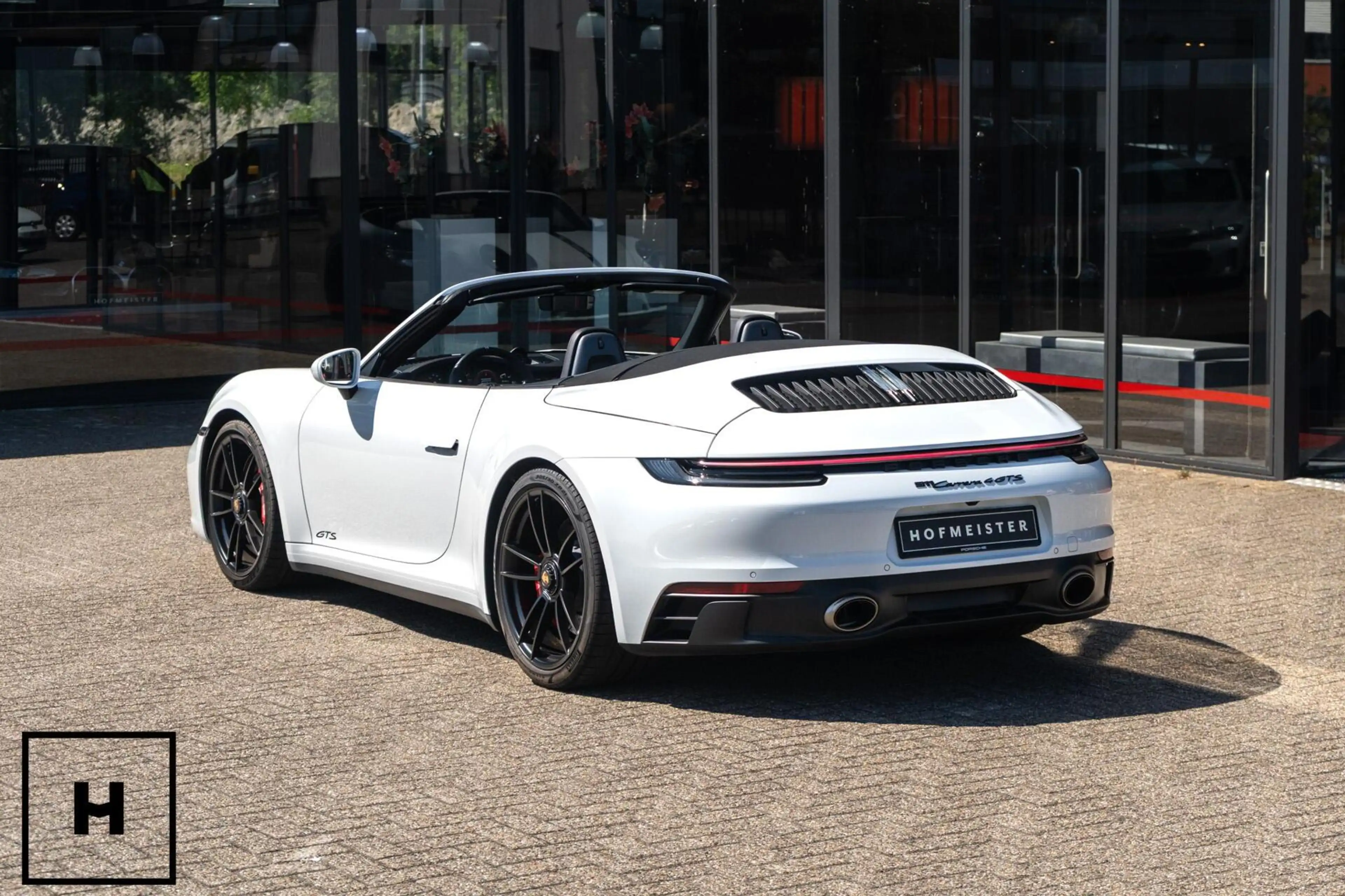 Porsche 992 Cabrio 3.0 Carrera 4 GTS — photo 3
